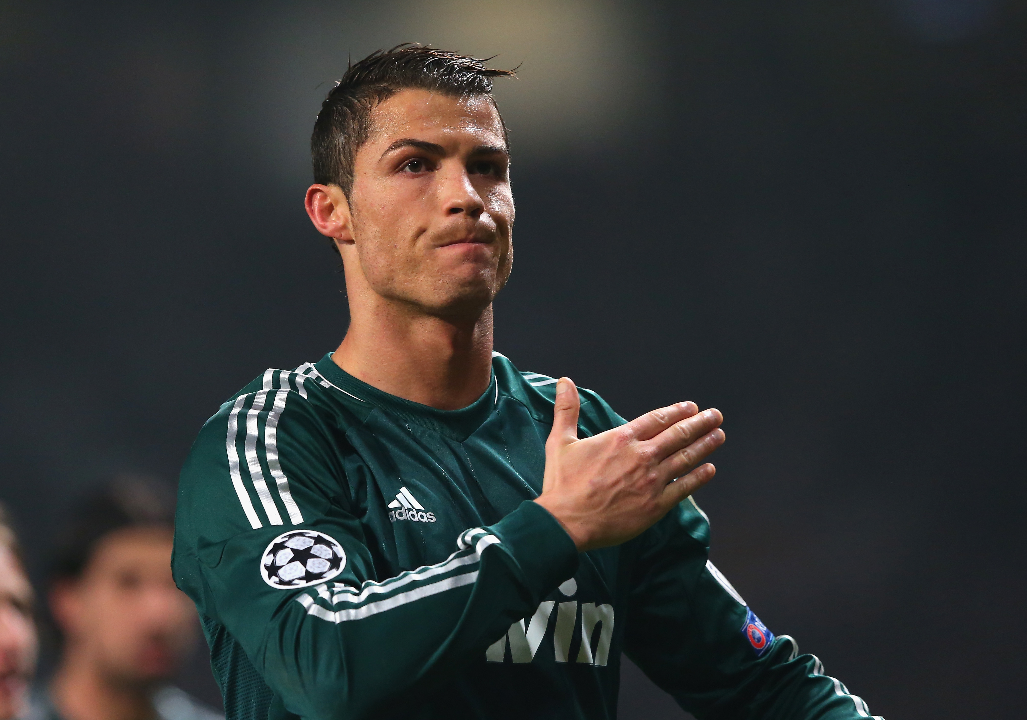 302139 Bildschirmschoner und Hintergrundbilder Cristiano Ronaldo auf Ihrem Telefon. Laden Sie  Bilder kostenlos herunter