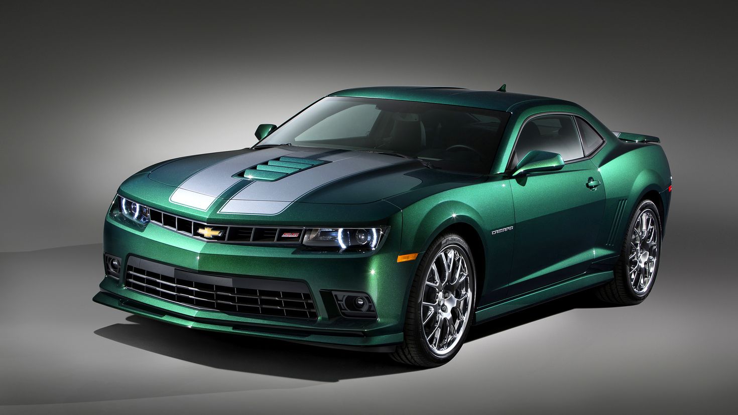 Комаро. Chevrolet Camaro 2022. Шевроле Камаро 2022 зелёный. Шевроле Камаро SS зеленая. Chevrolet Camaro SS 2022 зелёный.