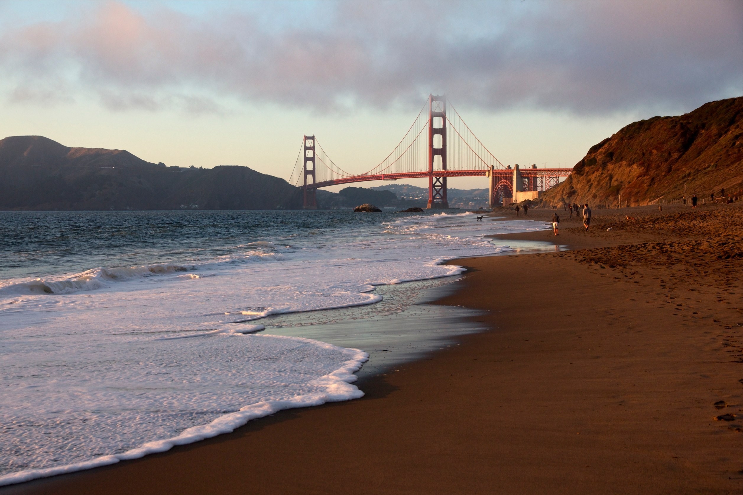 Завантажити шпалери безкоштовно Природа, Пісок, Берег, Банк, Міст, Прогулятися, Прогулянка, Сліди, Каліфорнія, Сан Франциско, Люди картинка на робочий стіл ПК