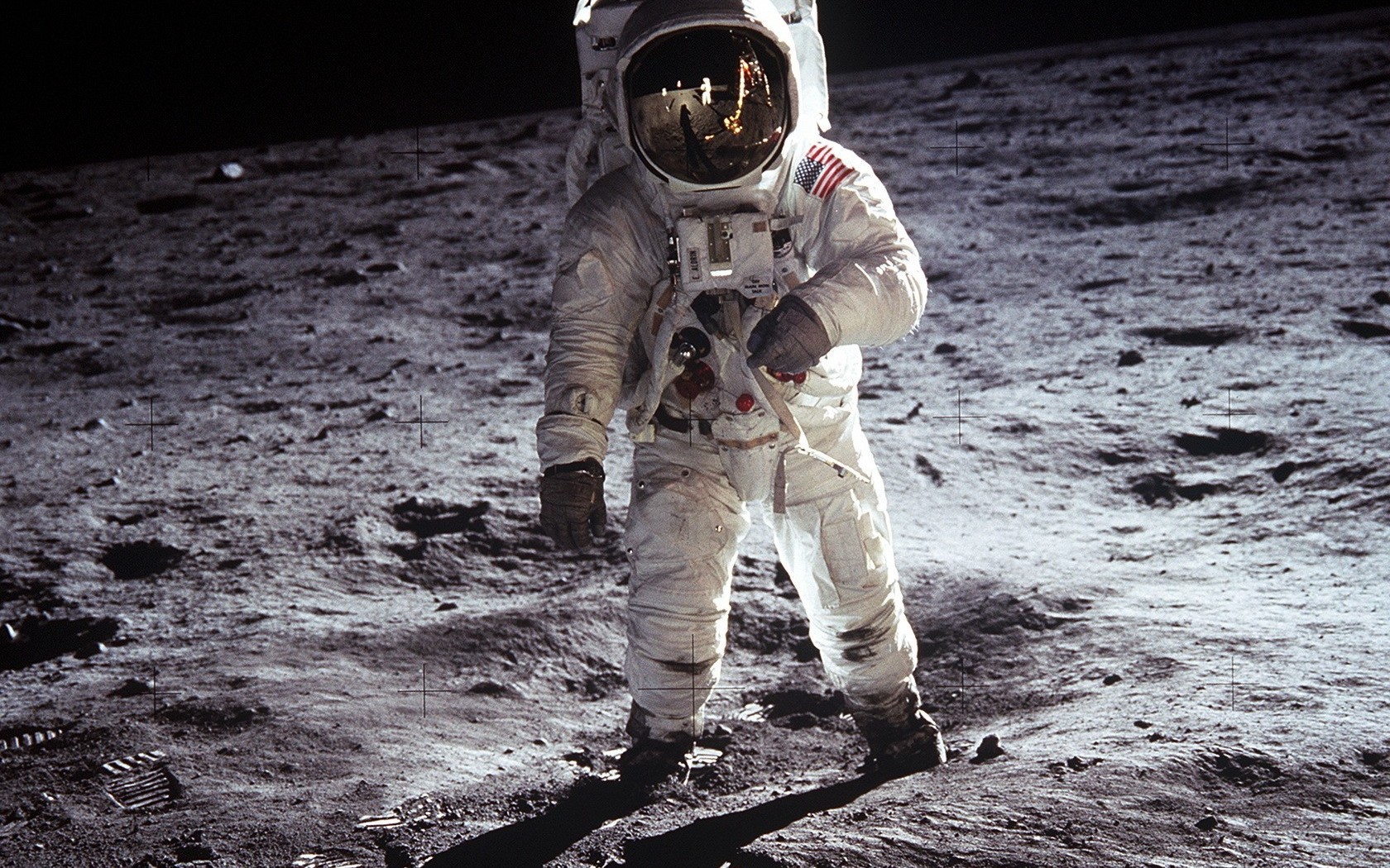 Скачати мобільні шпалери Місяць, Люди, Космос безкоштовно.