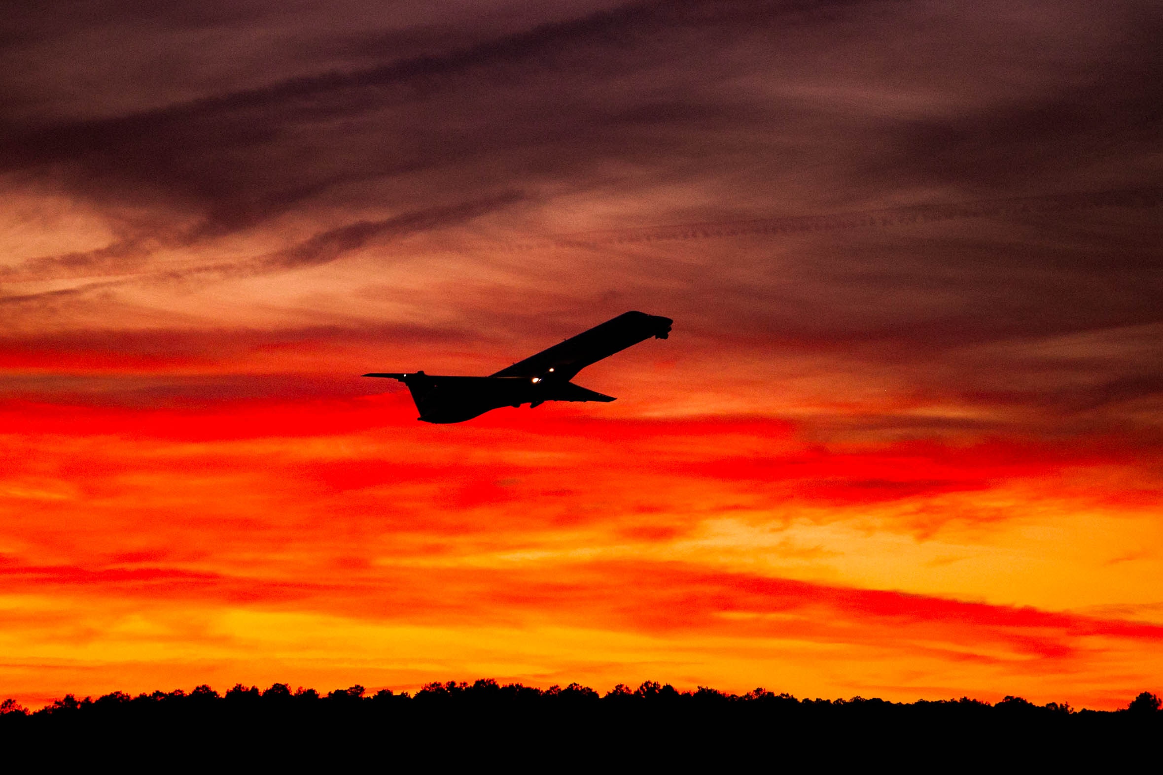 Download mobile wallpaper Sky, Flight, Sunset, Airplane, Dark, Plane for free.