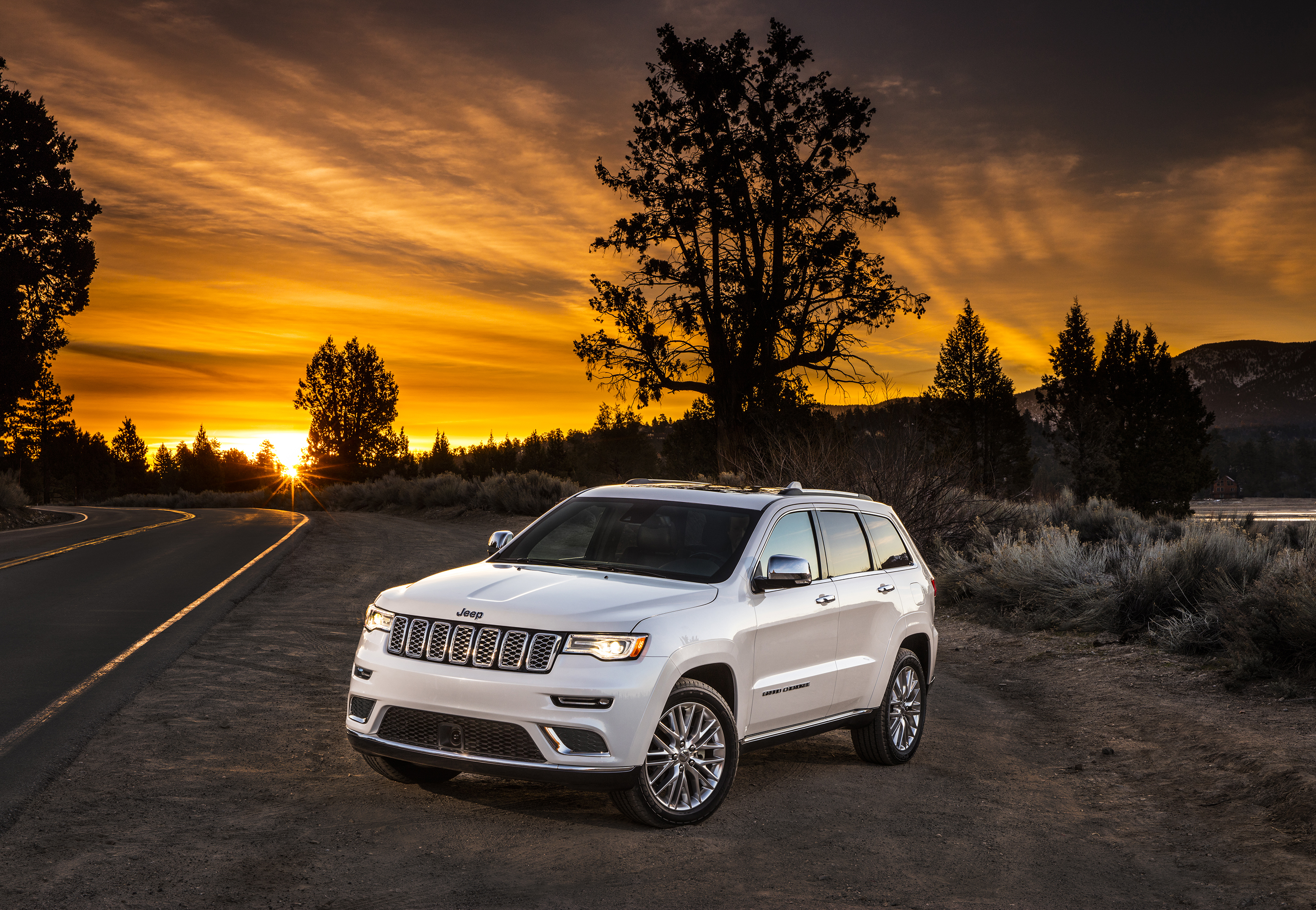 Download mobile wallpaper Sunset, Car, Sunrise, Suv, Jeep, Jeep Grand Cherokee, Vehicles, White Car for free.
