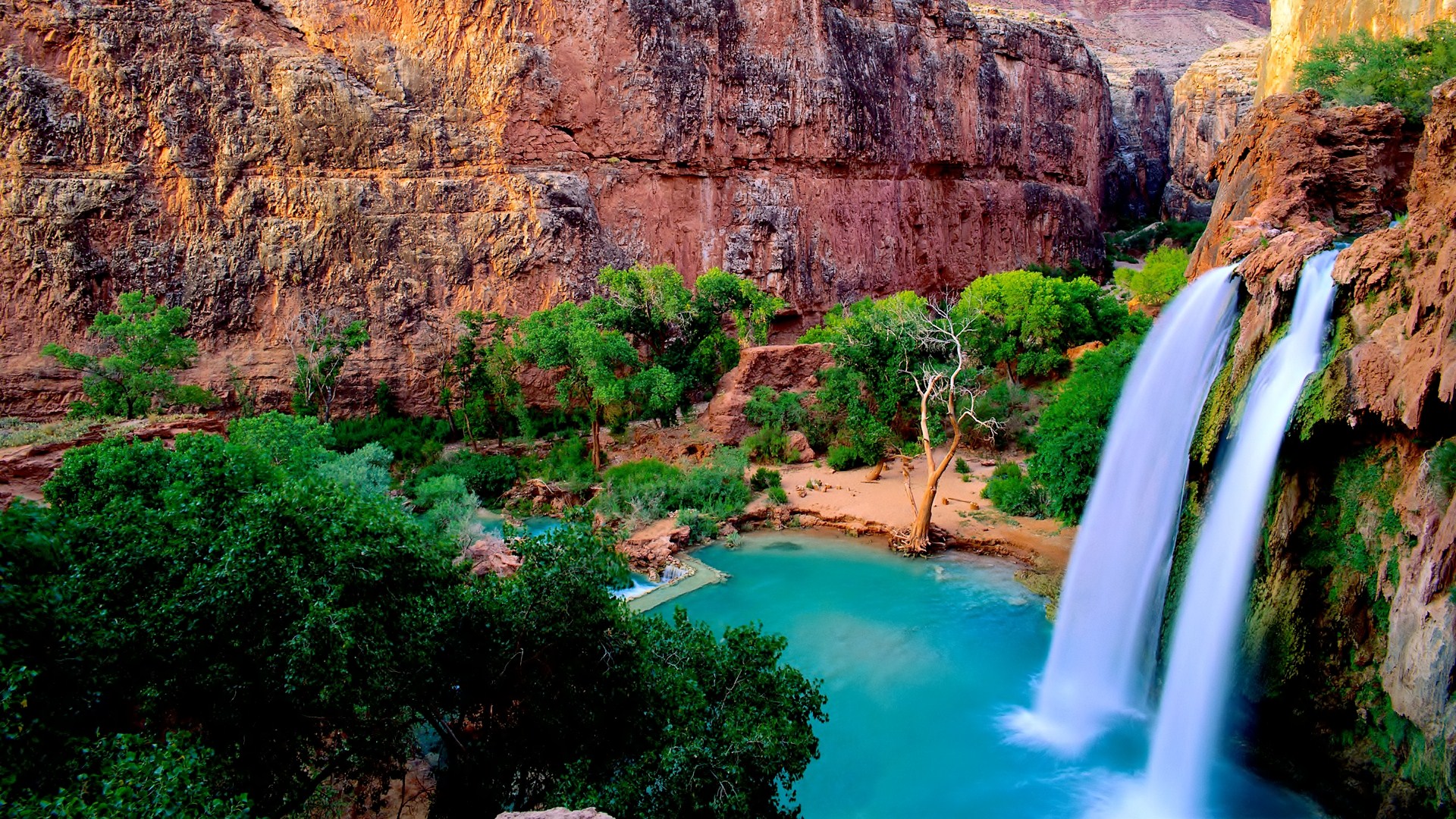 Красивые водопады Таджикистана