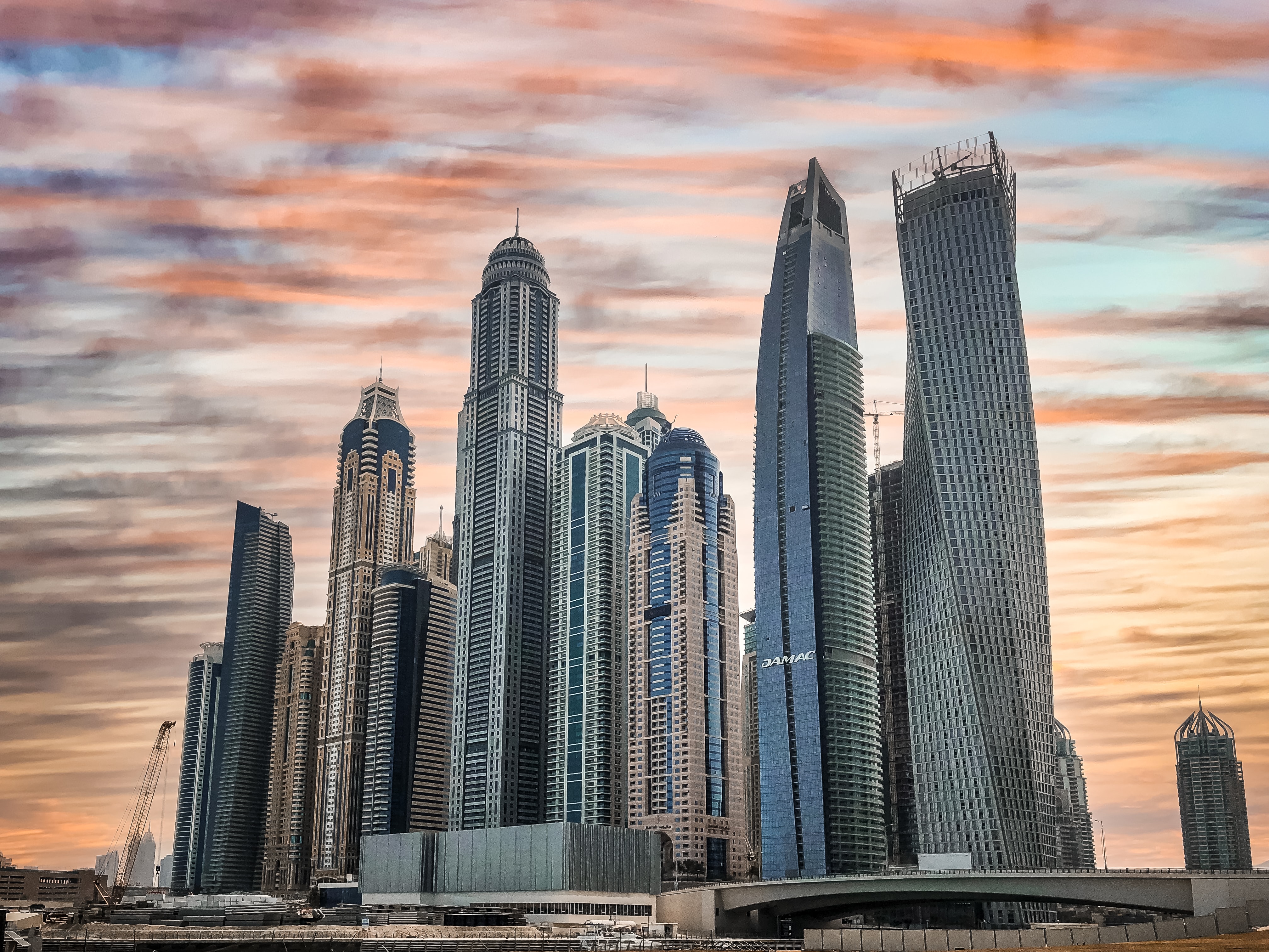 Скачать обои Дубай на телефон в высоком качестве, вертикальные картинки  Дубай бесплатно
