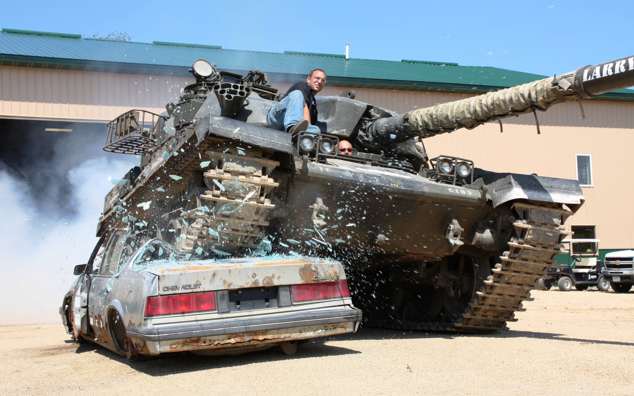 271785 завантажити картинку військовий, танк, автомобіль, руйнування, смішно, гумор, танки - шпалери і заставки безкоштовно
