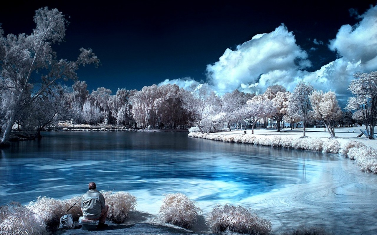 Сказочное зимнее озеро