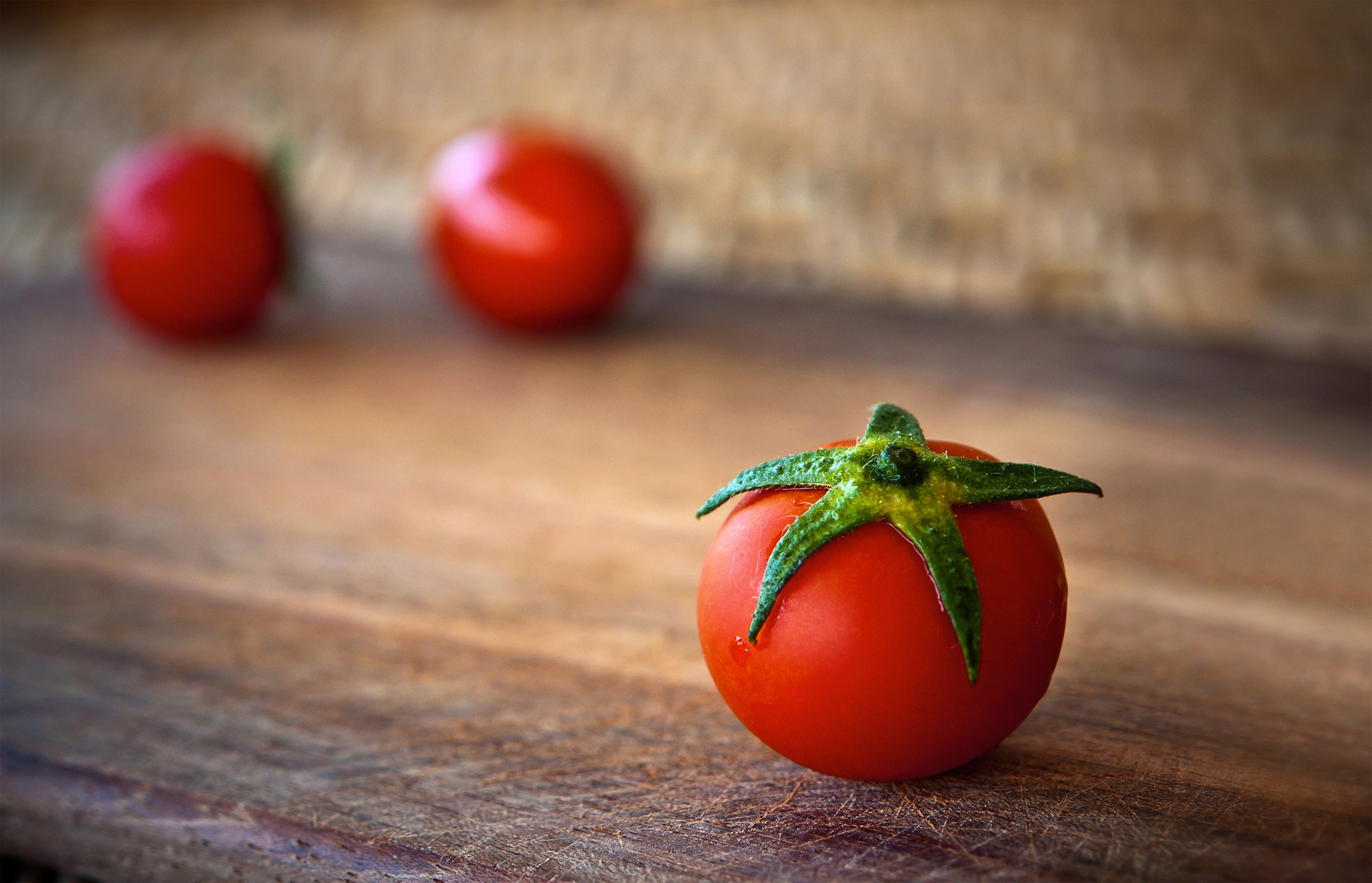 Download mobile wallpaper Ripe, Vegetable, Tomatoes, Smooth, Blur, Minimalism for free.