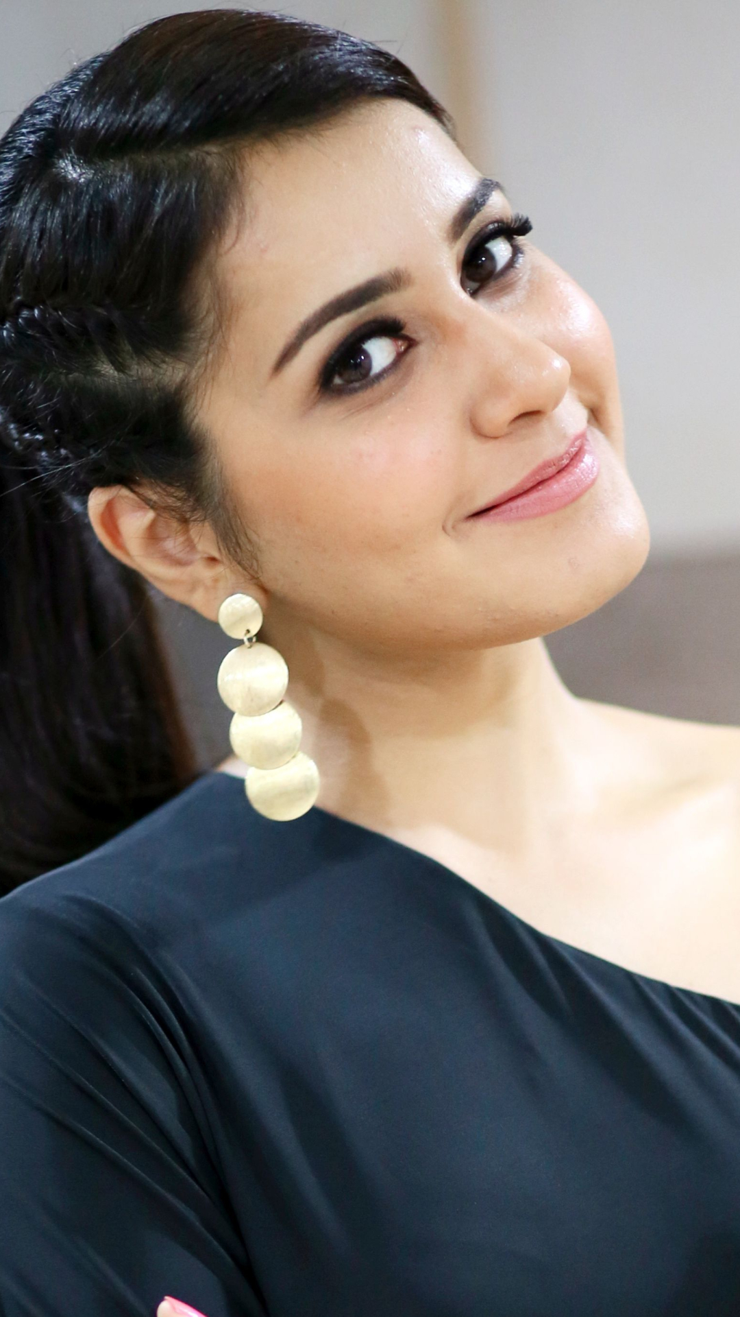 Latest Rashi Khanna Wallpapers Free Download | HD WALLPAPERS