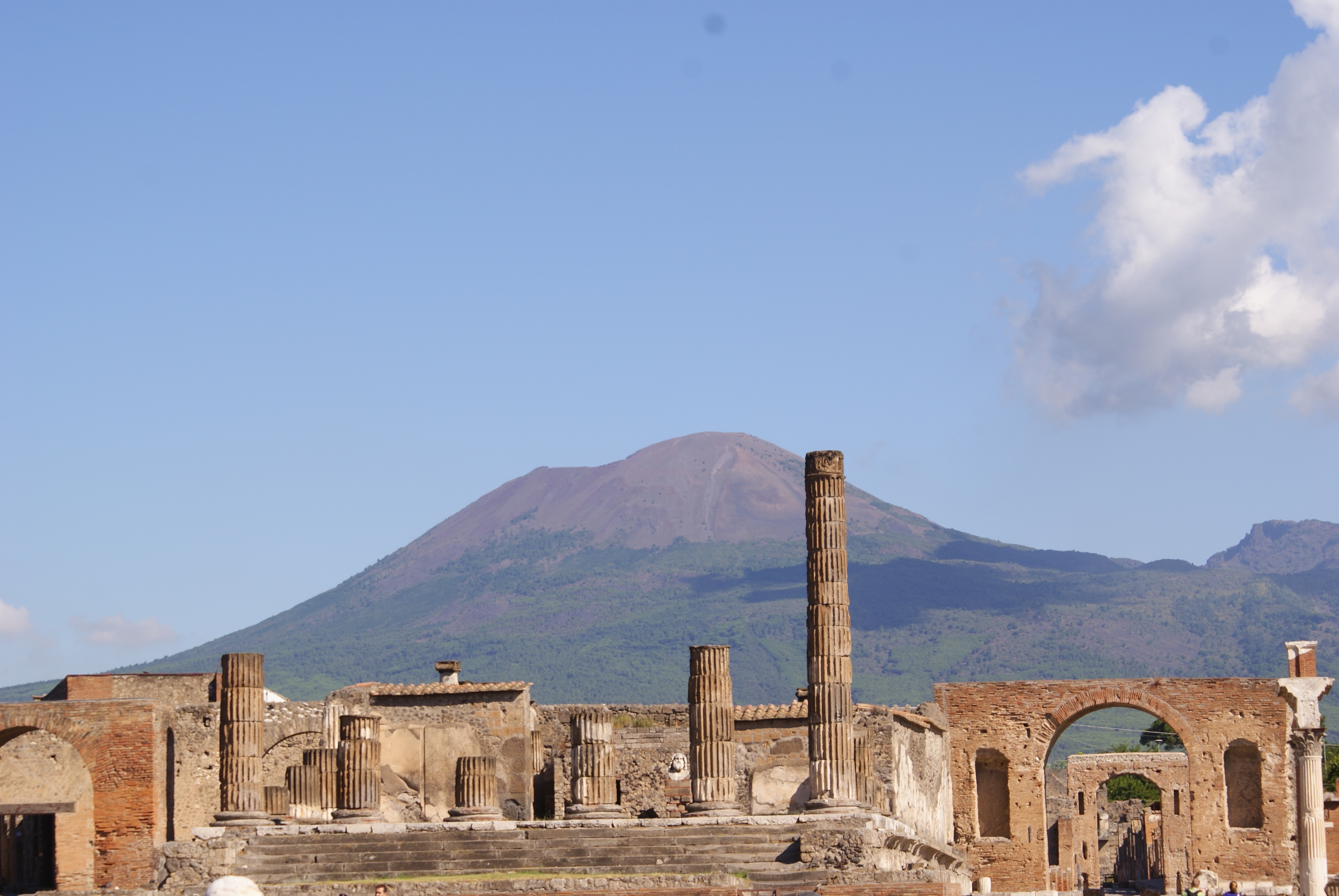 Скачать картинку Помпеи, Руины, Природа, Италия в телефон бесплатно.