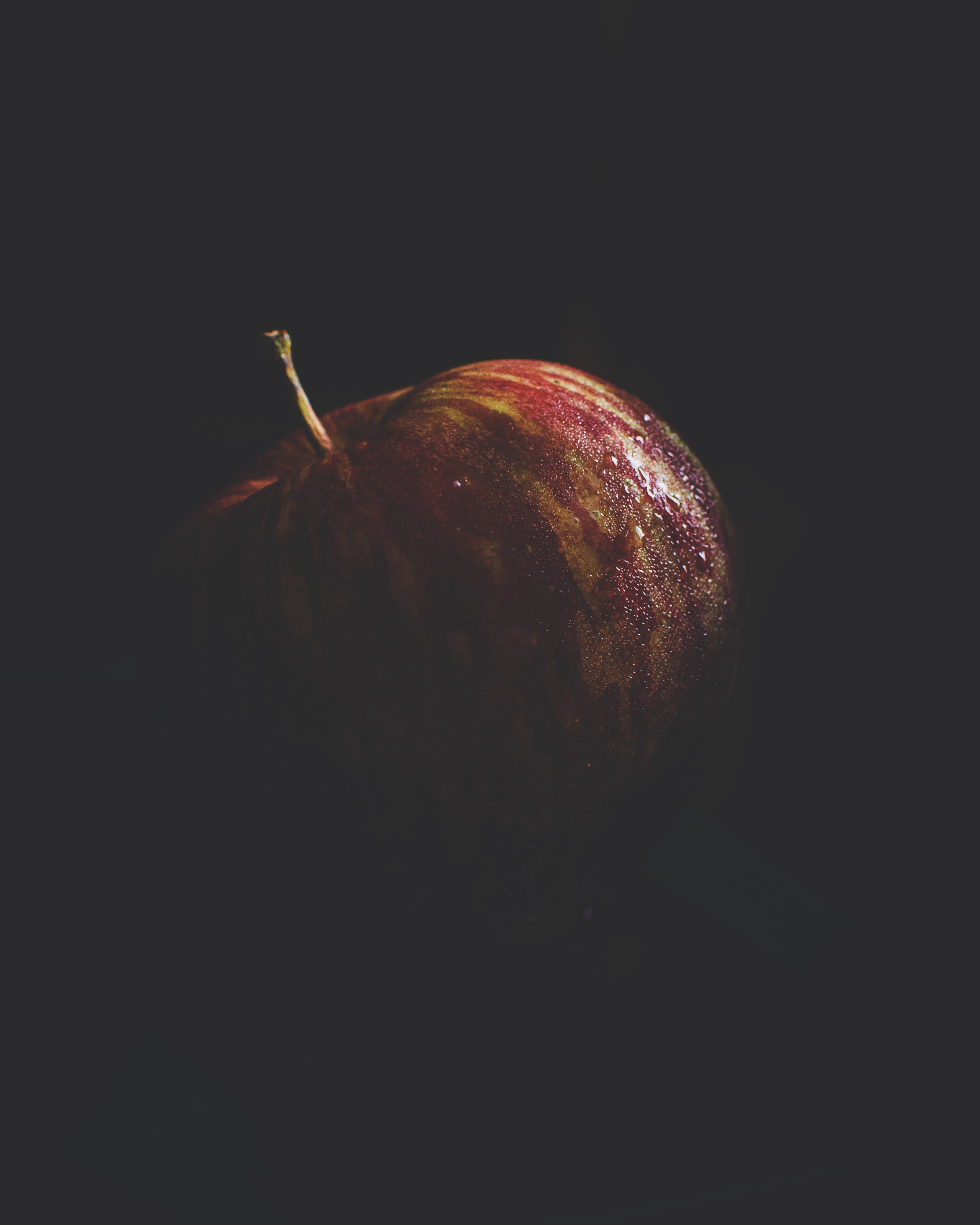 Laden Sie das Drops, Makro, Die Frucht, Apfel, Frucht, Dunkel-Bild kostenlos auf Ihren PC-Desktop herunter