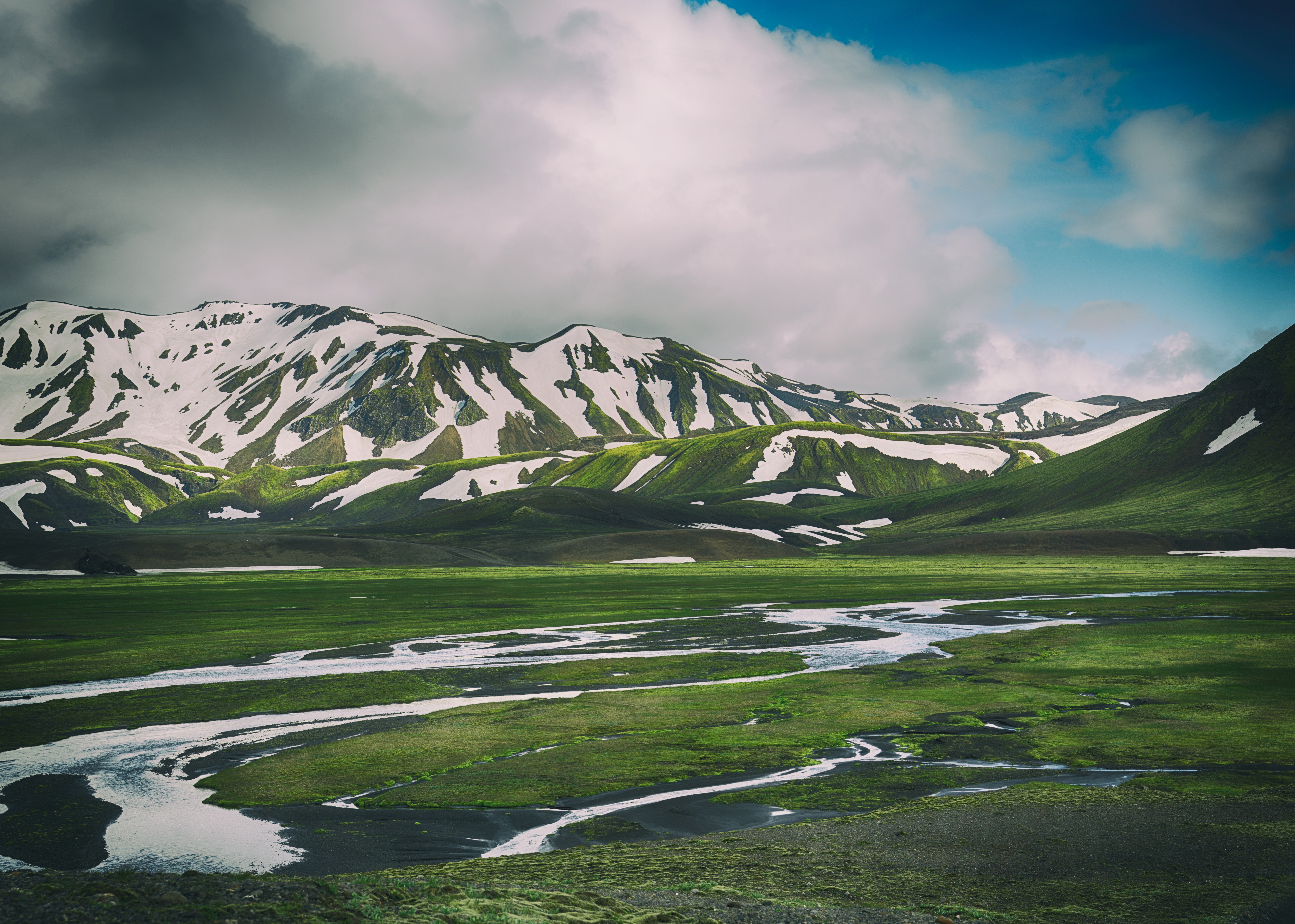 Скачати мобільні шпалери Гори, Ландманналагар, Природа, Ісландія, Трава безкоштовно.