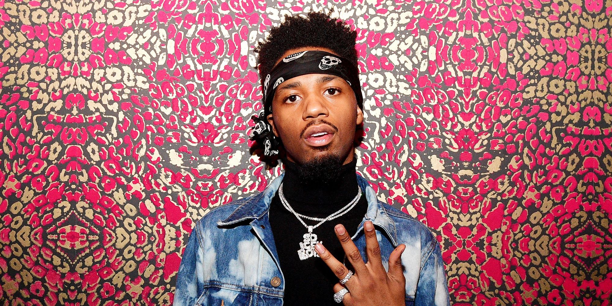 Metro spider metro boomin. Metro Boomin. Metro Boomin фото. Metro Boomin Heroes and Villains. Calling Metro Boomin.