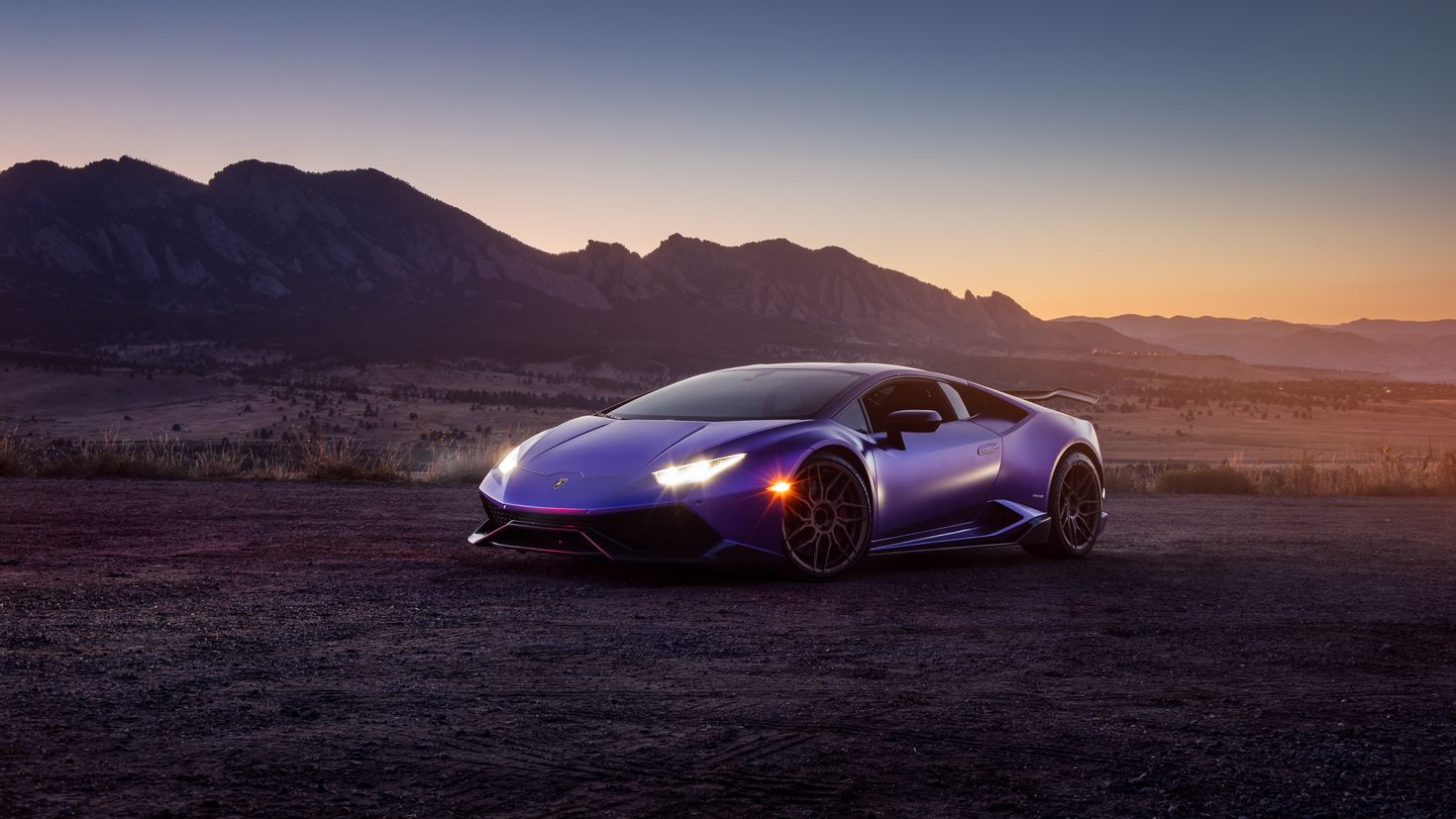 Lamborghini Huracan С„РёРѕР»РµС‚РѕРІС‹Р№