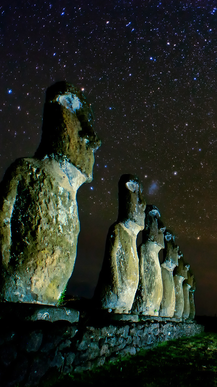moai, man made, easter island, starry sky, rapanui, chile's protectorat, night Phone Background