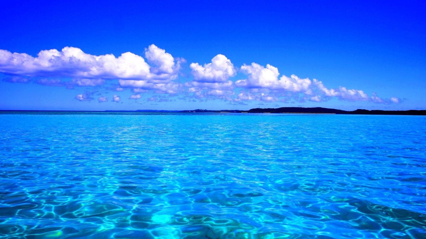 Океан голубая вода