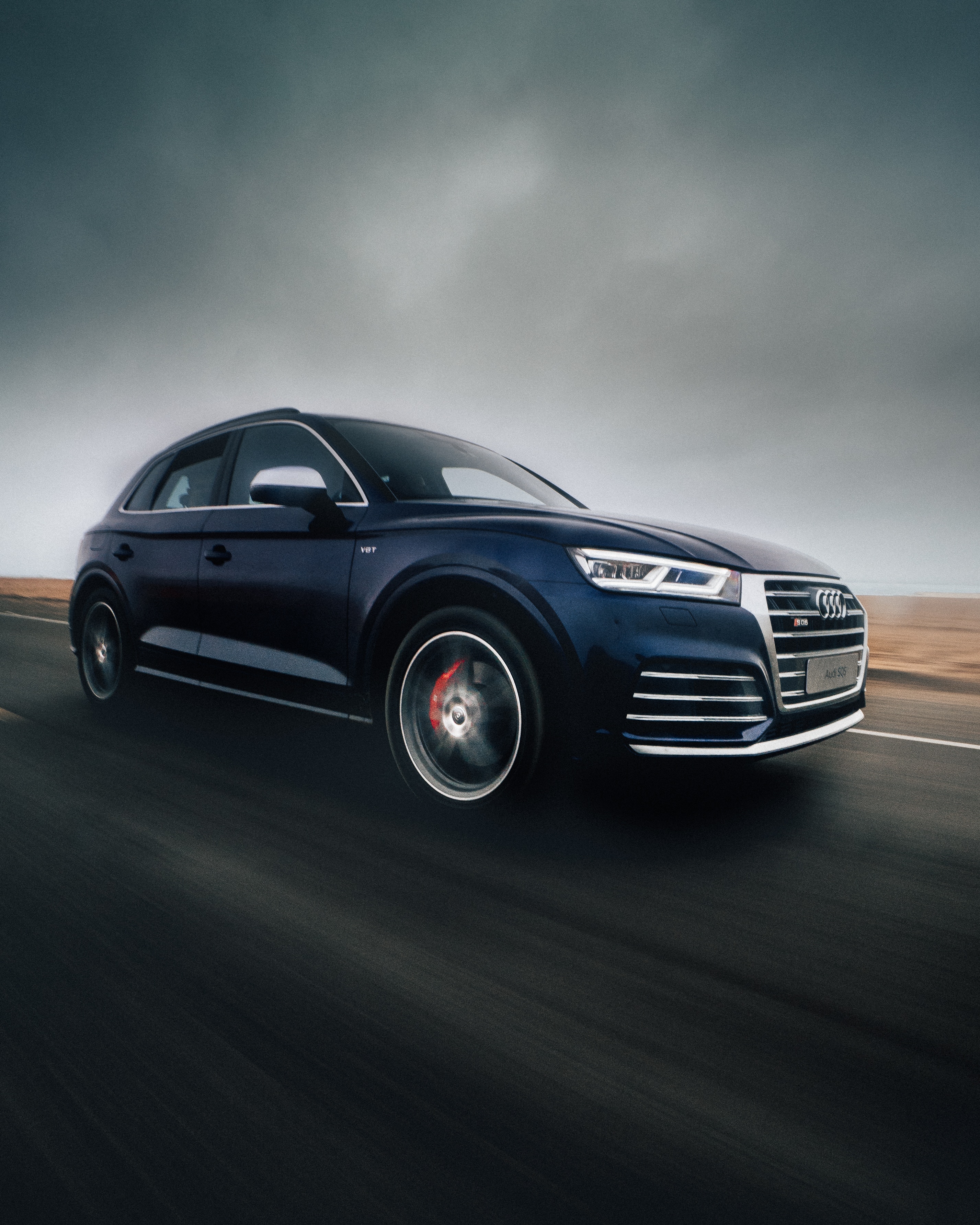 Download mobile wallpaper Traffic, Movement, Audi Sq5, Road, Speed, Cars, Audi for free.
