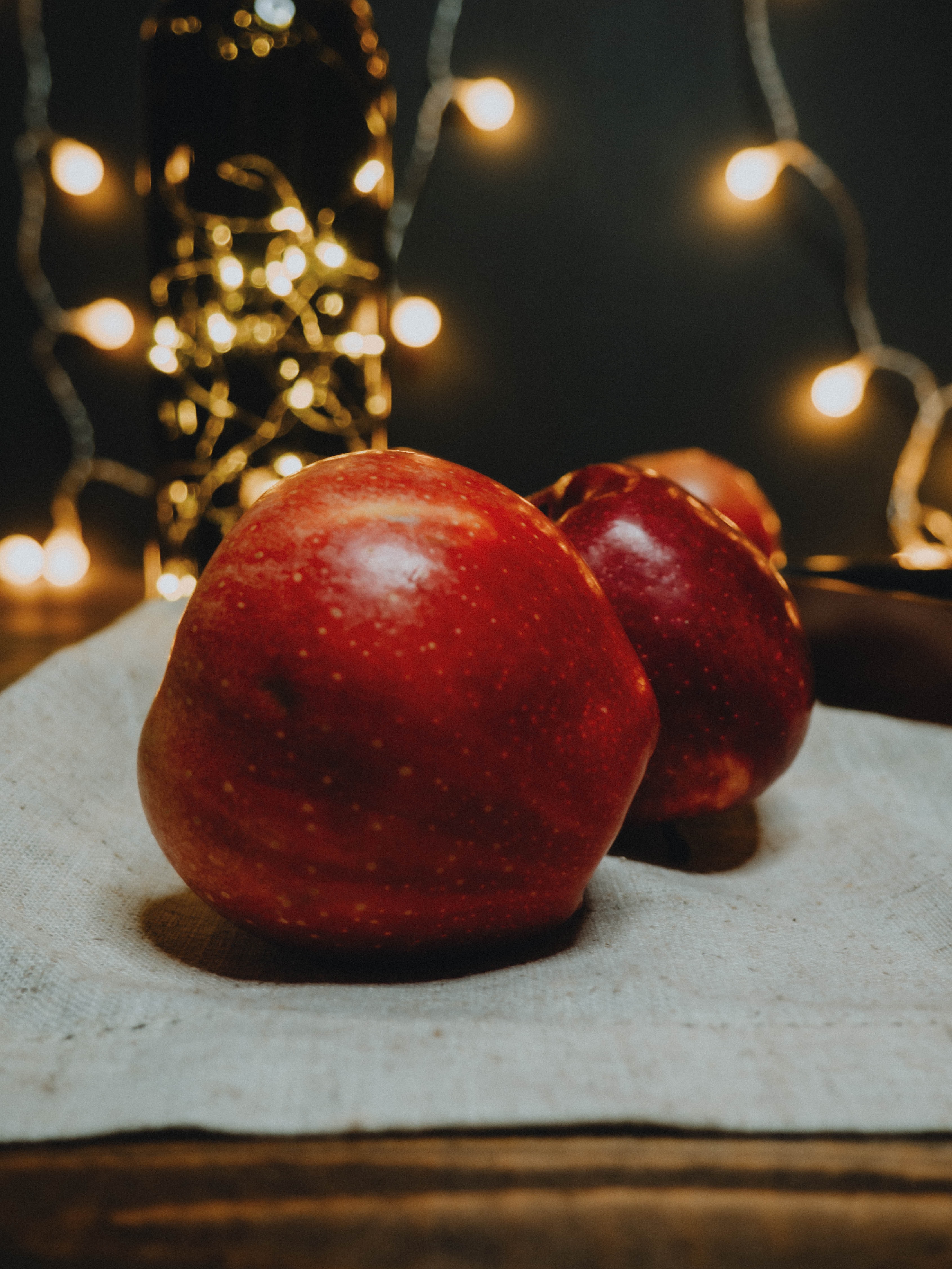 fruits, food, apples, red, glare, garland