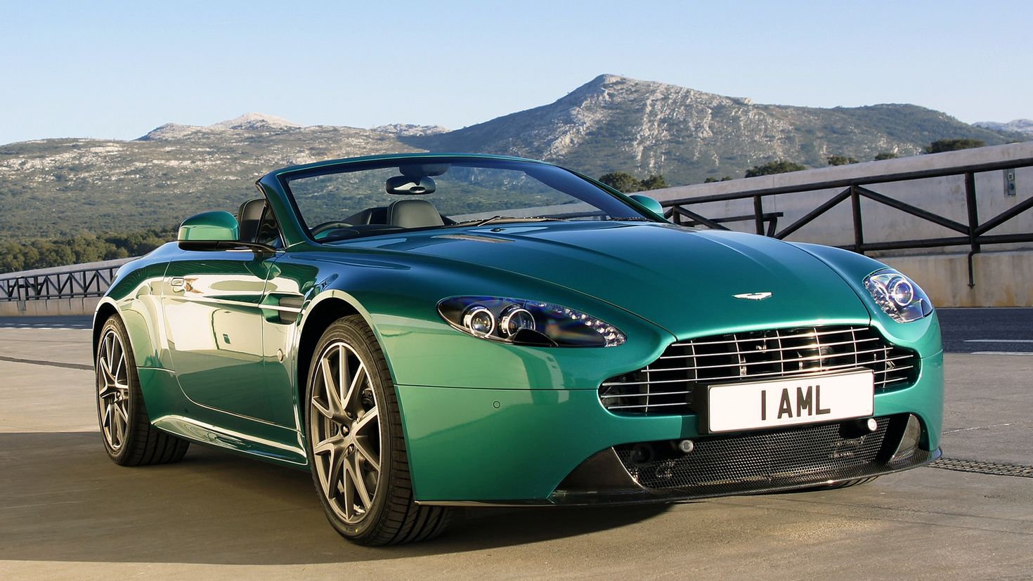 Aston Martin 1920x1200