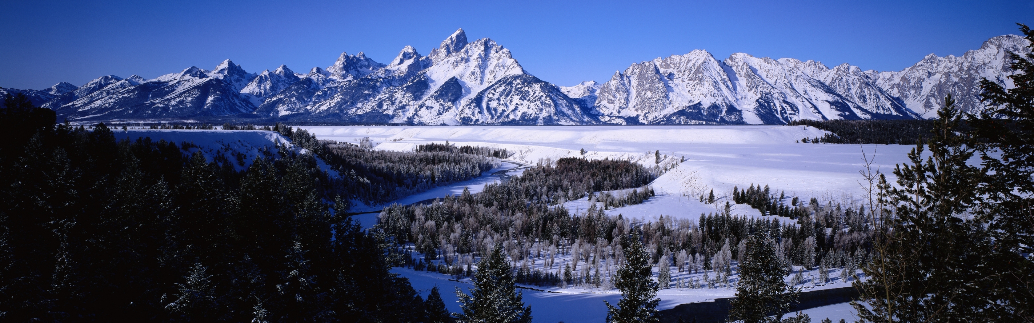 Скачать картинку Пейзаж, Зима, Горы в телефон бесплатно.