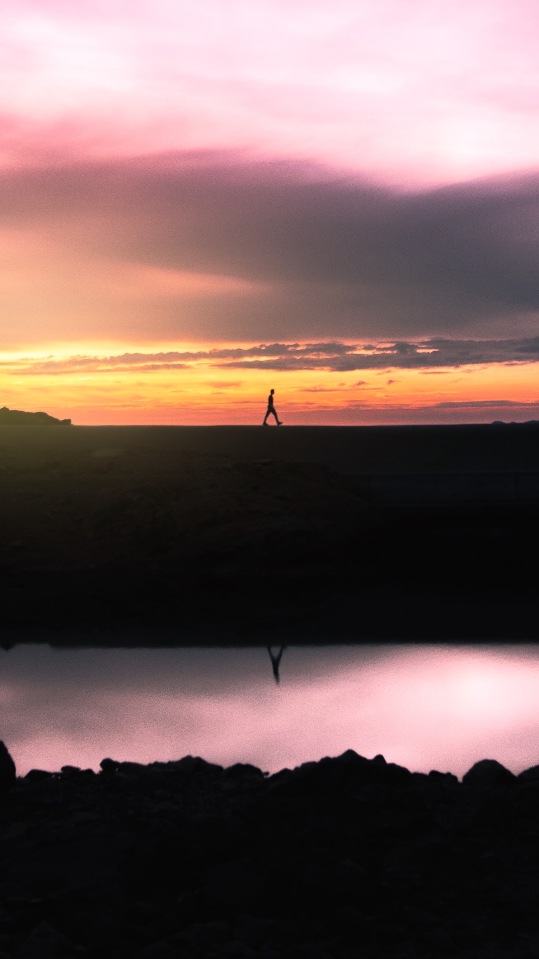 Free download wallpaper Sunset, Horizon, Human, Person, Nature, Reflection, Silhouette on your PC desktop