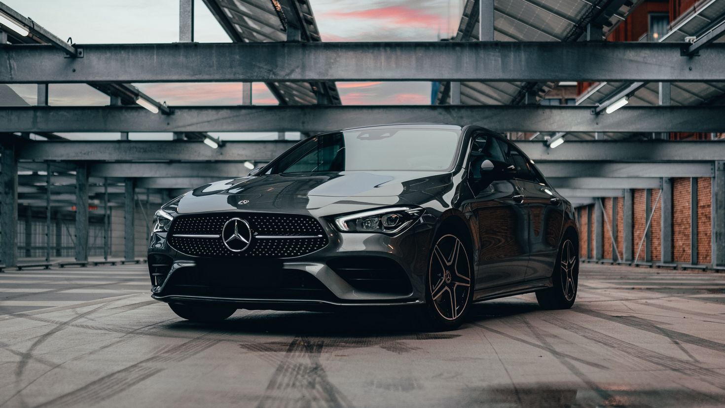 Mercedes AMG 1080x2160