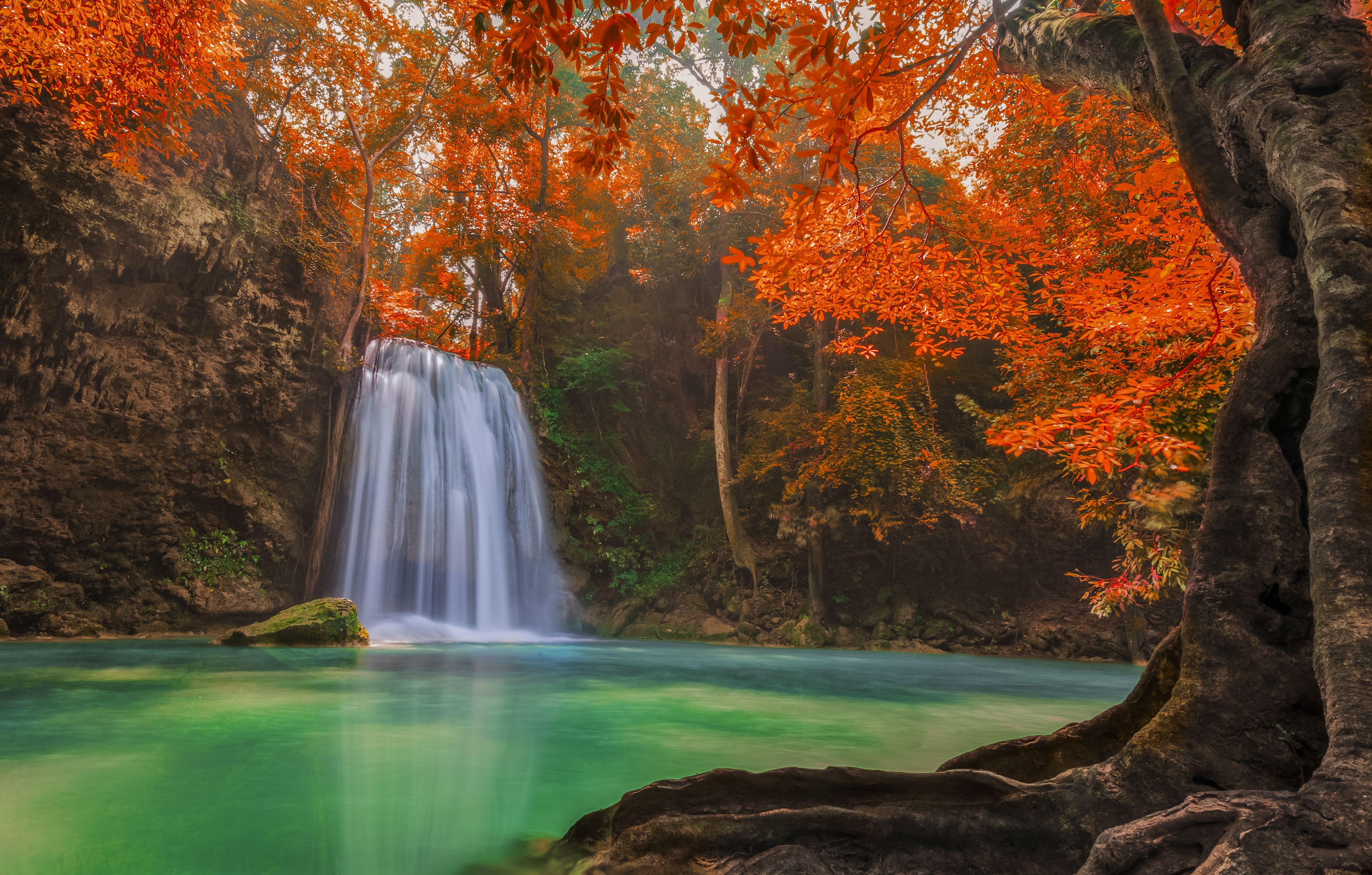 Обои красивые водопады. Манзара водопад. Осенний водопад. Пейзаж водопад. Красивый водопад в лесу.