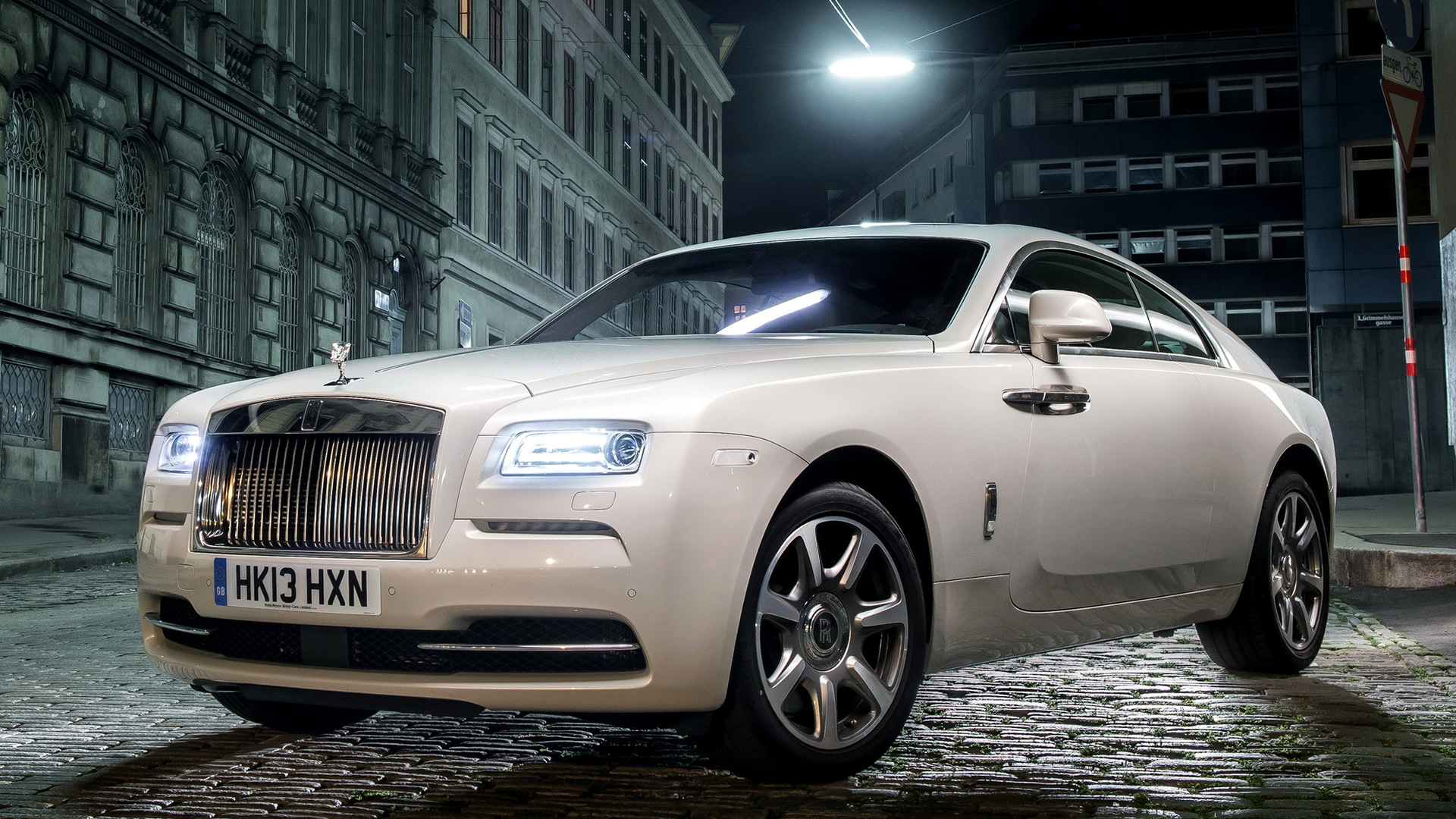 Rolls Royce Wraith 2