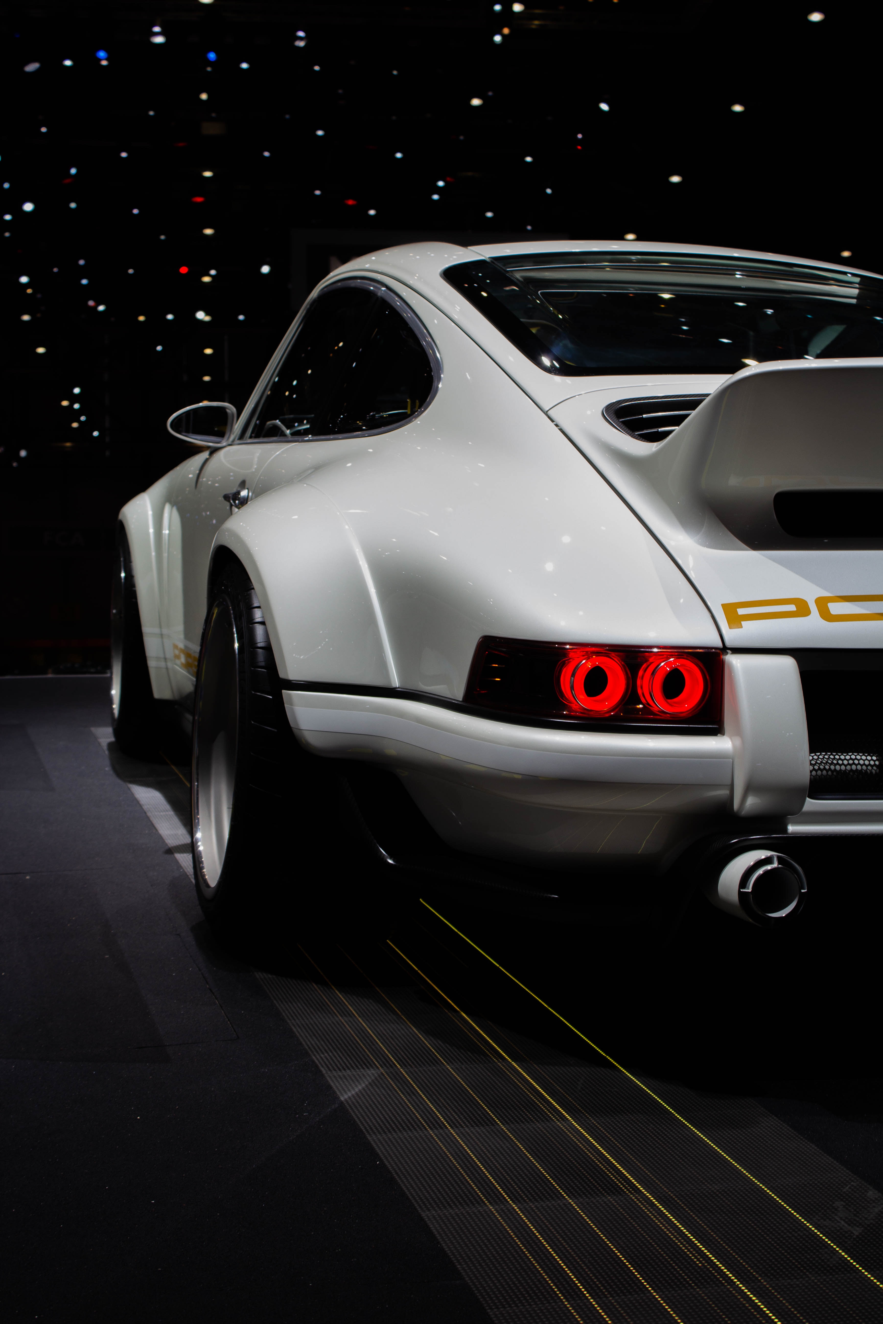 Download mobile wallpaper Porsche 911, Machine, Rear View, Back View, Car, Sports, Sports Car, Cars, Porsche for free.