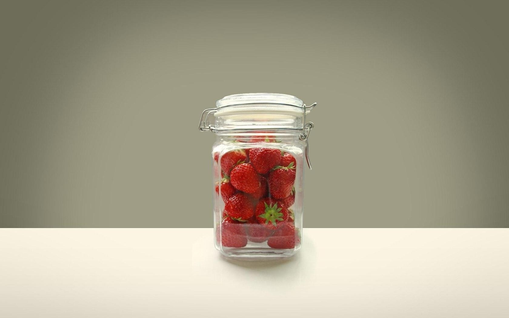 Download mobile wallpaper Tablewares, Berries, Food, Strawberry for free.