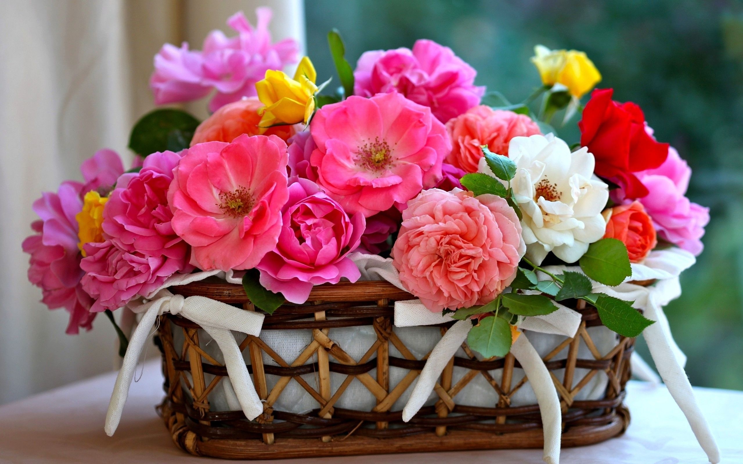 Открытки цветы в корзине с днём рождения мерцающие