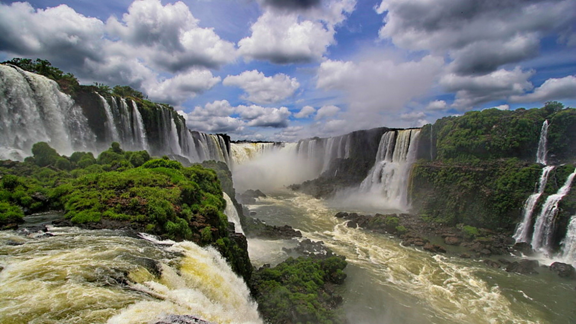 Бразилия водопады Игуасу