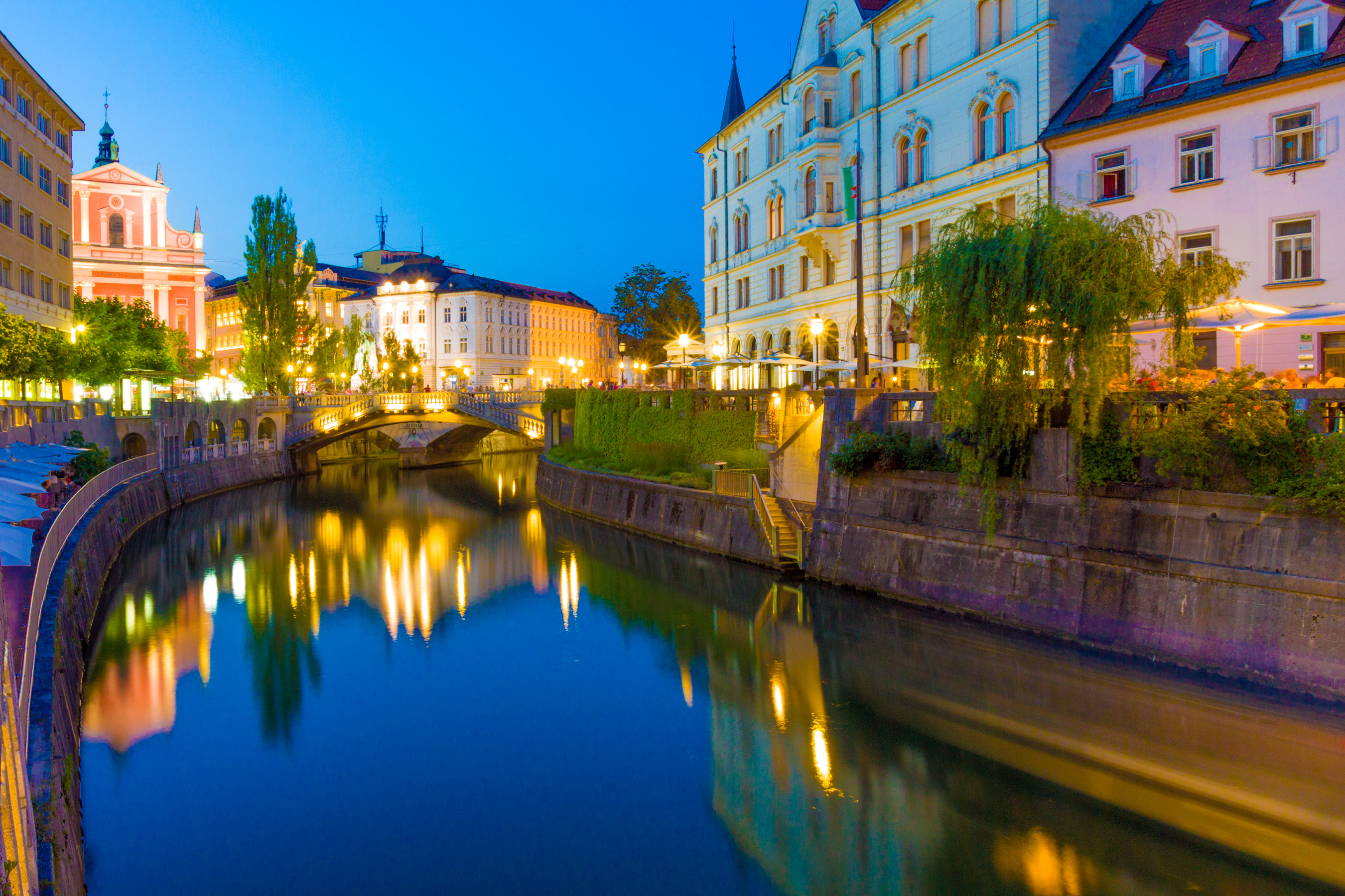 man made, town, building, canal, light, ljubljana, night, reflection, river, slovenia, towns Smartphone Background