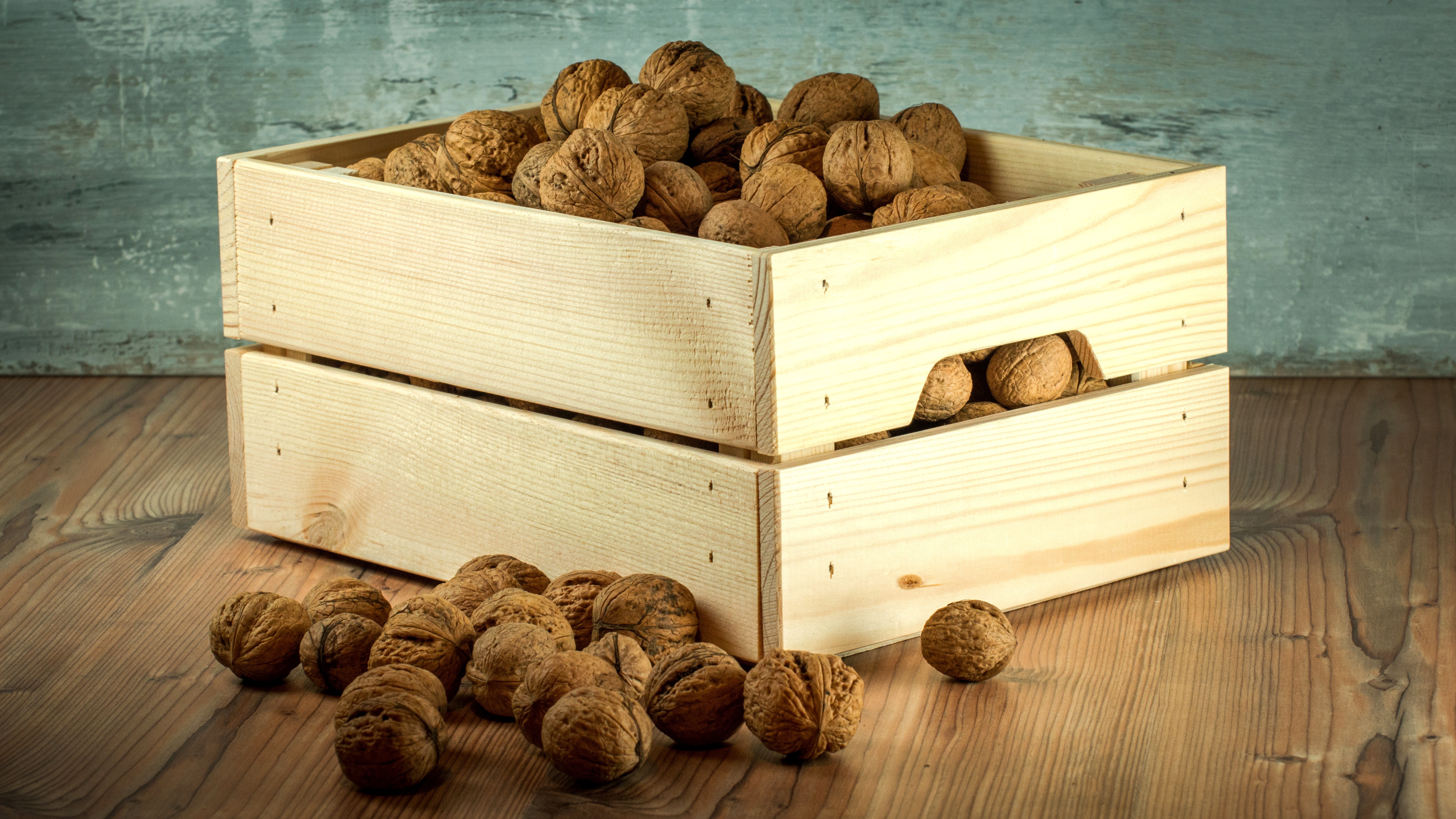 Download mobile wallpaper Walnuts, Box, Shell, Food for free.