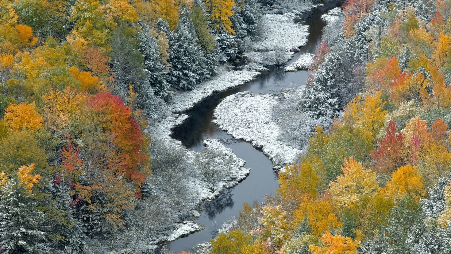Река Собь поздняя осень