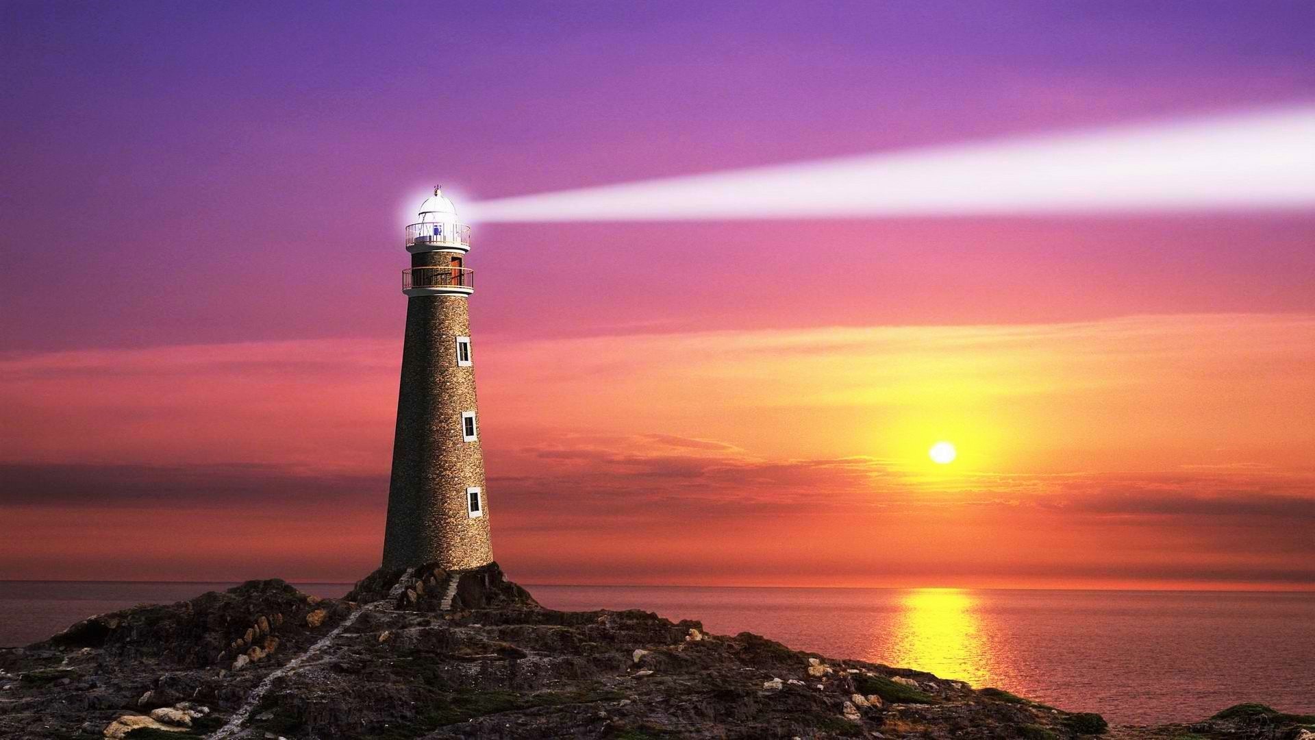 маяк в море