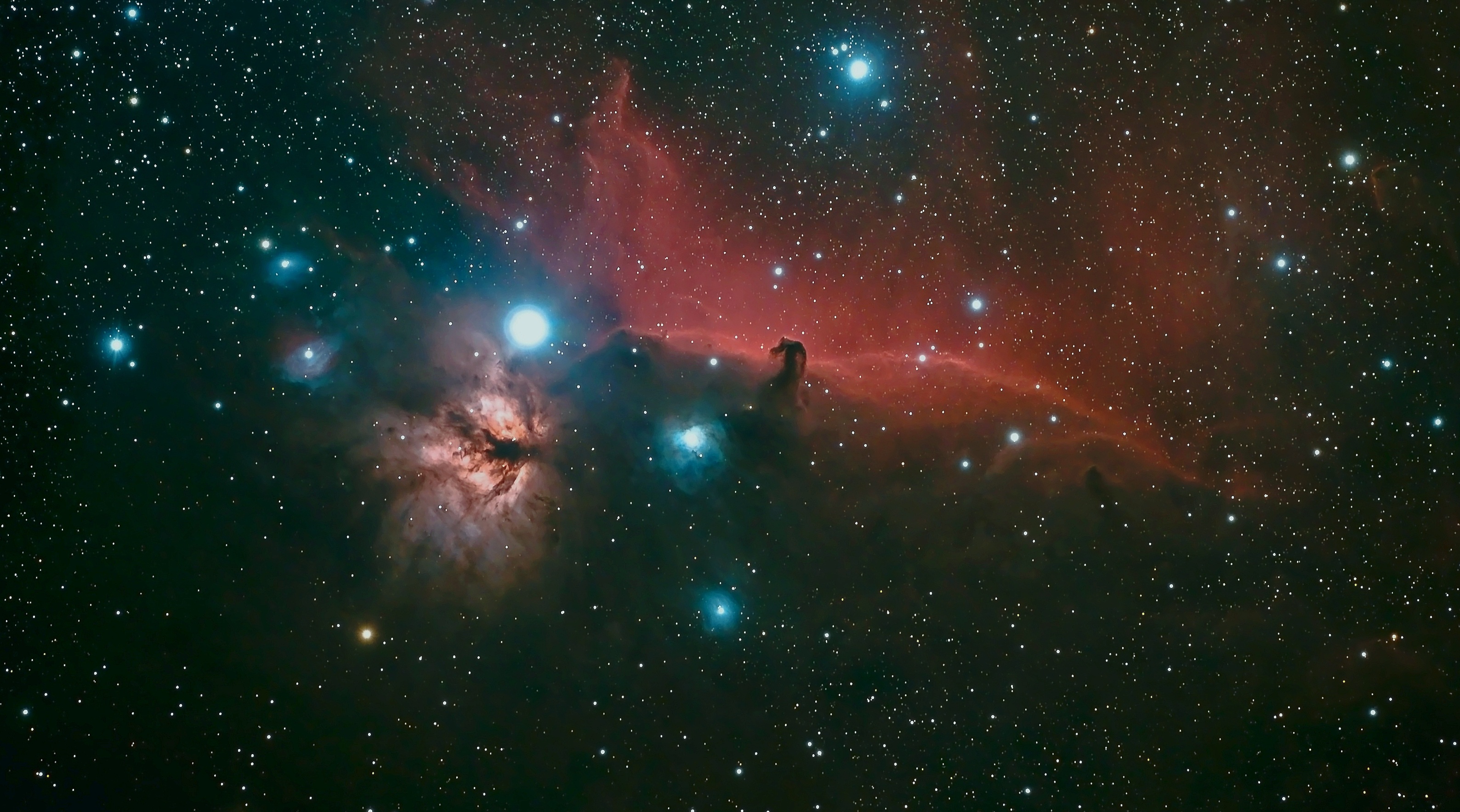 Туманность NGC 2023