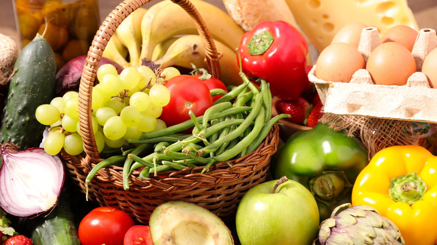 Плодовые товары. Овощи и фрукты. Продукты овощи. JDJIB B aheernb. Растительные продукты.
