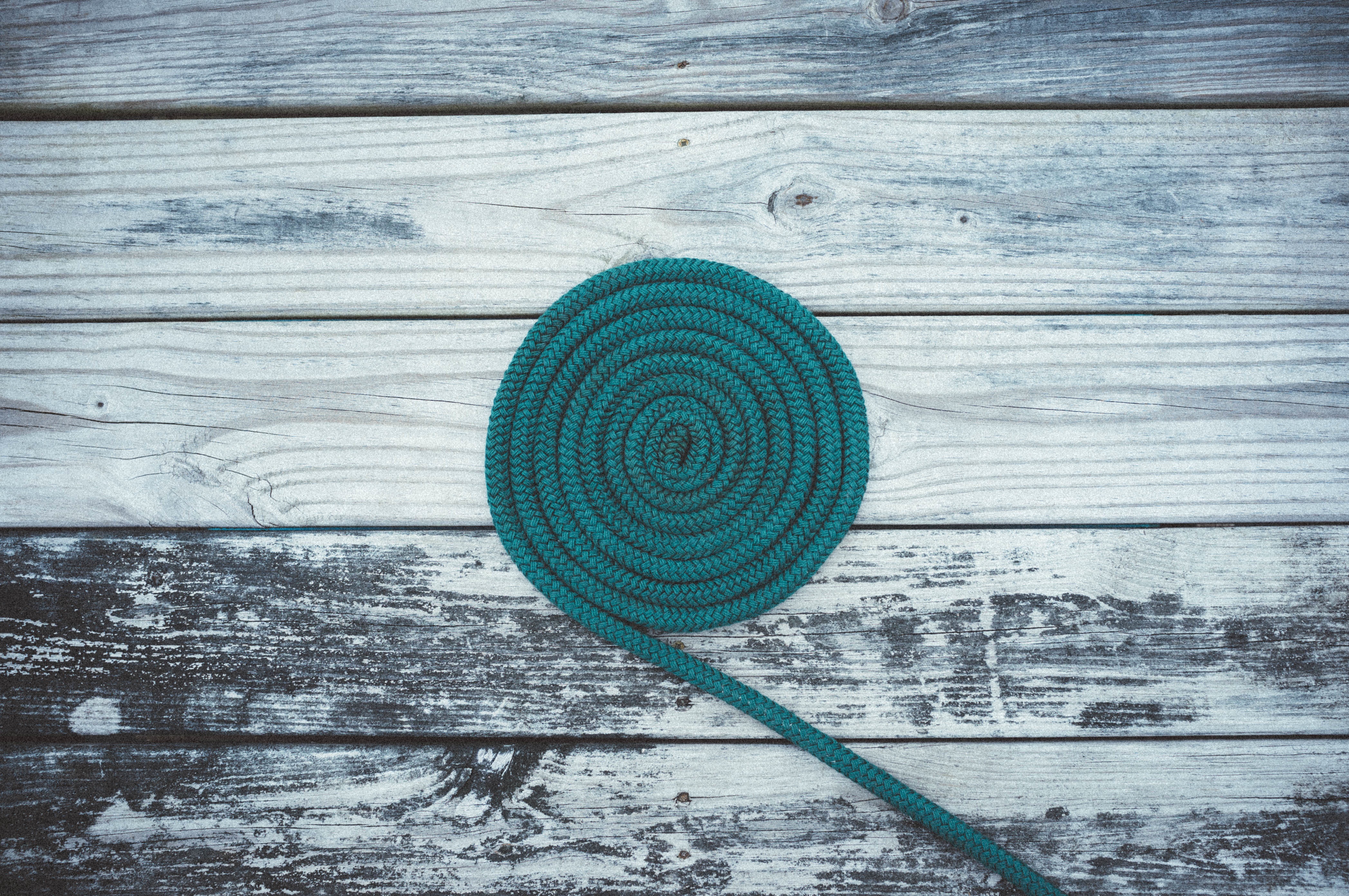 Free download wallpaper Cable, Spiral, Deck, Rope, Minimalism on your PC desktop