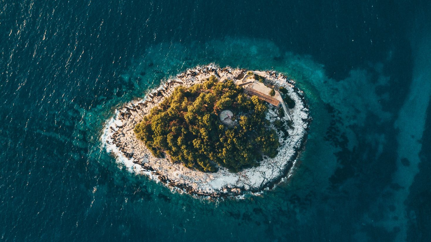 Остров вид сверху