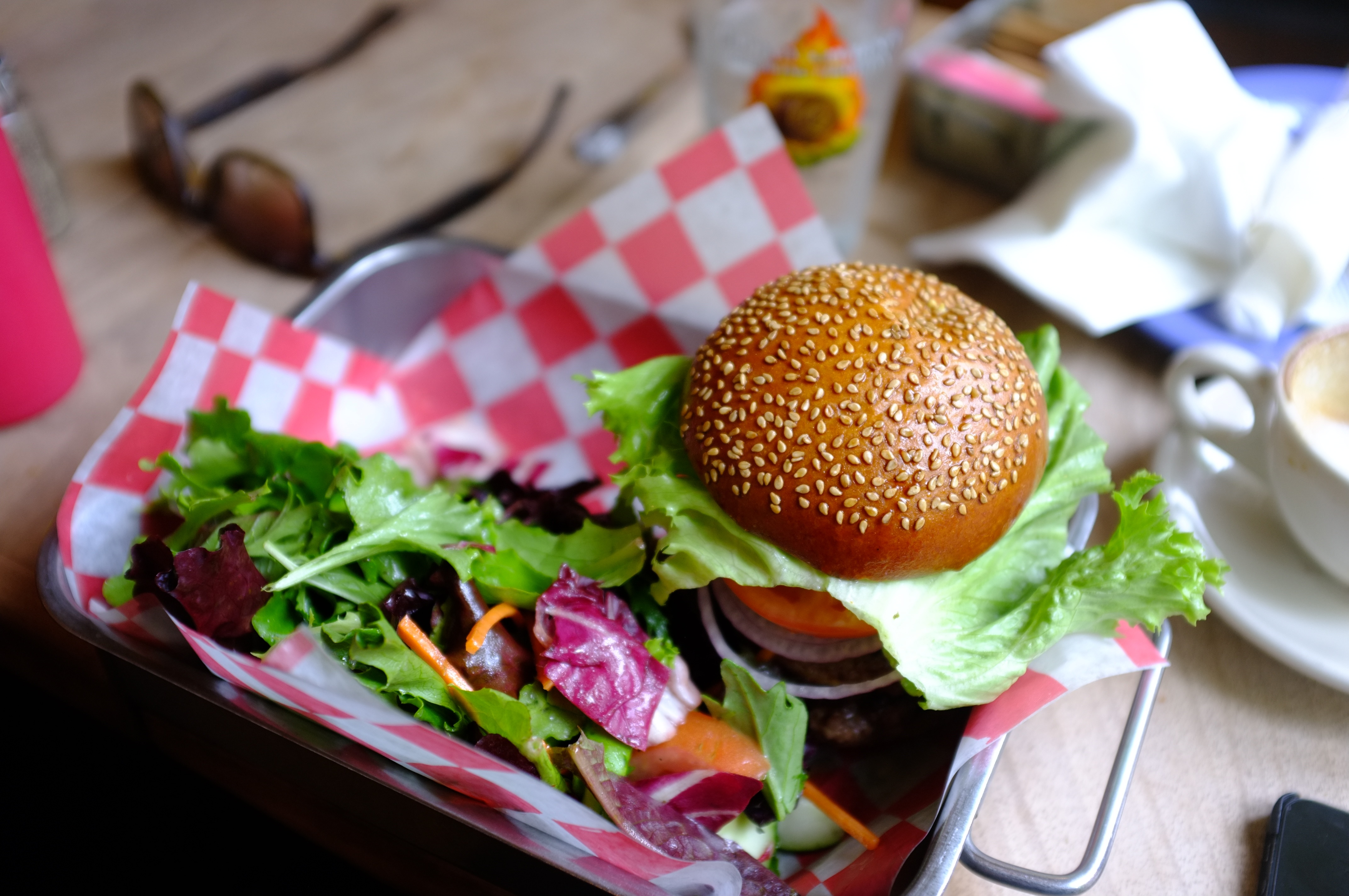 vegetables, fast food, food, hamburger phone background