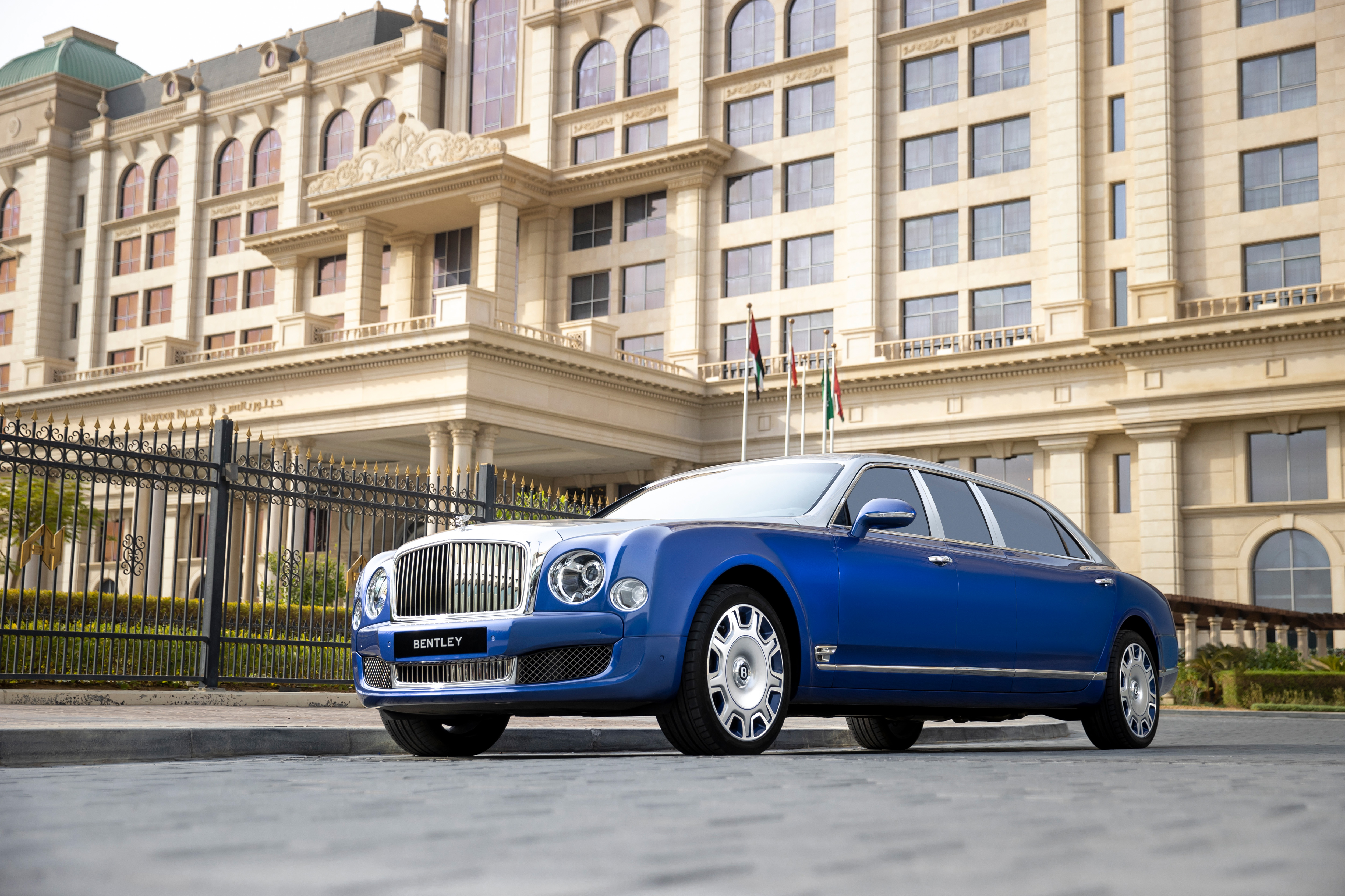 Бентли лимузин. Bentley Mulsanne лимузин. Бентли Мульсан 2022. Bentley Mulsanne Grand Limousine 2022. Bentley Mulsanne Grand Limousine by Mulliner.