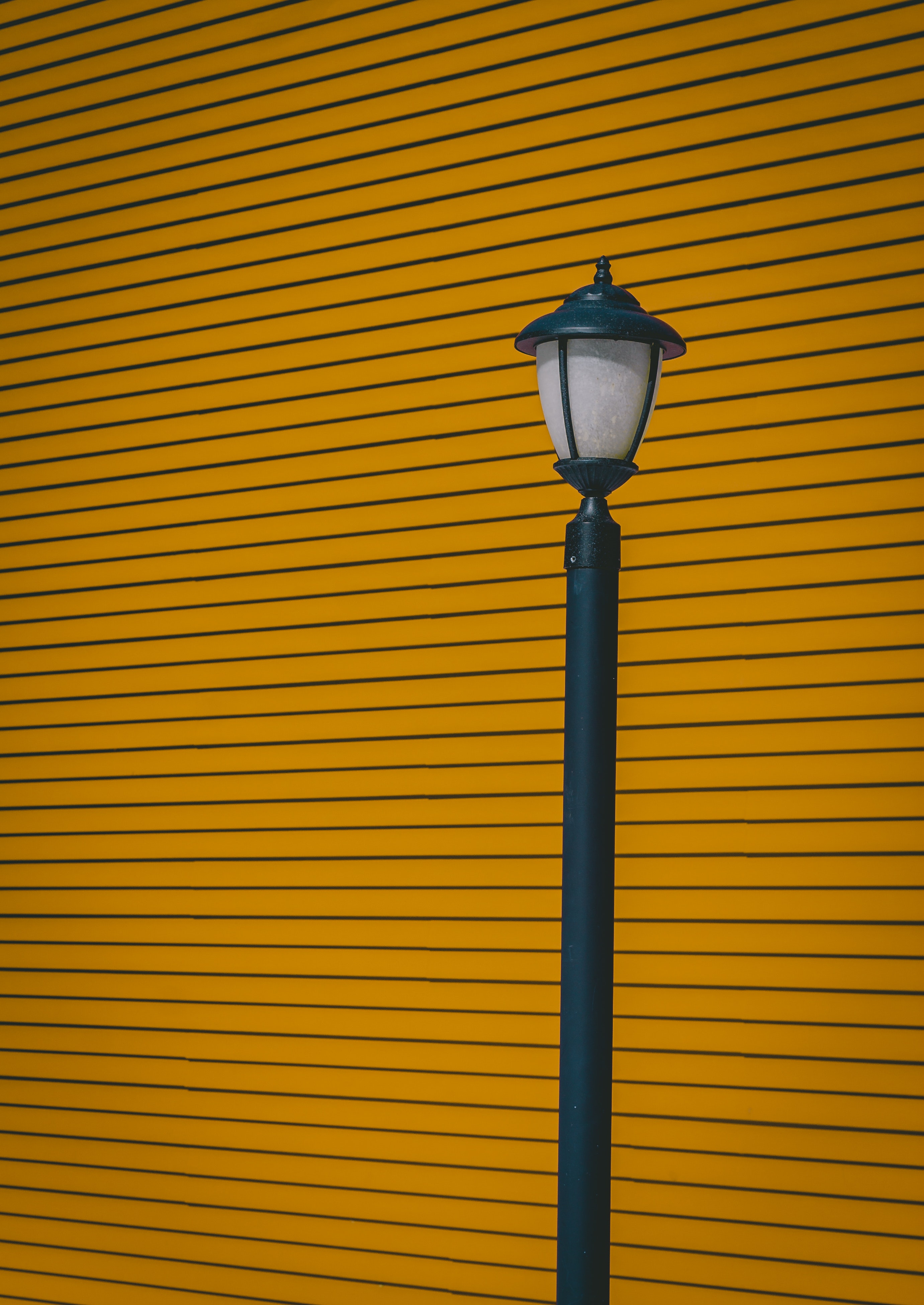 minimalism, pillar, streaks, stripes, wall, lamp, lantern, post wallpaper for mobile