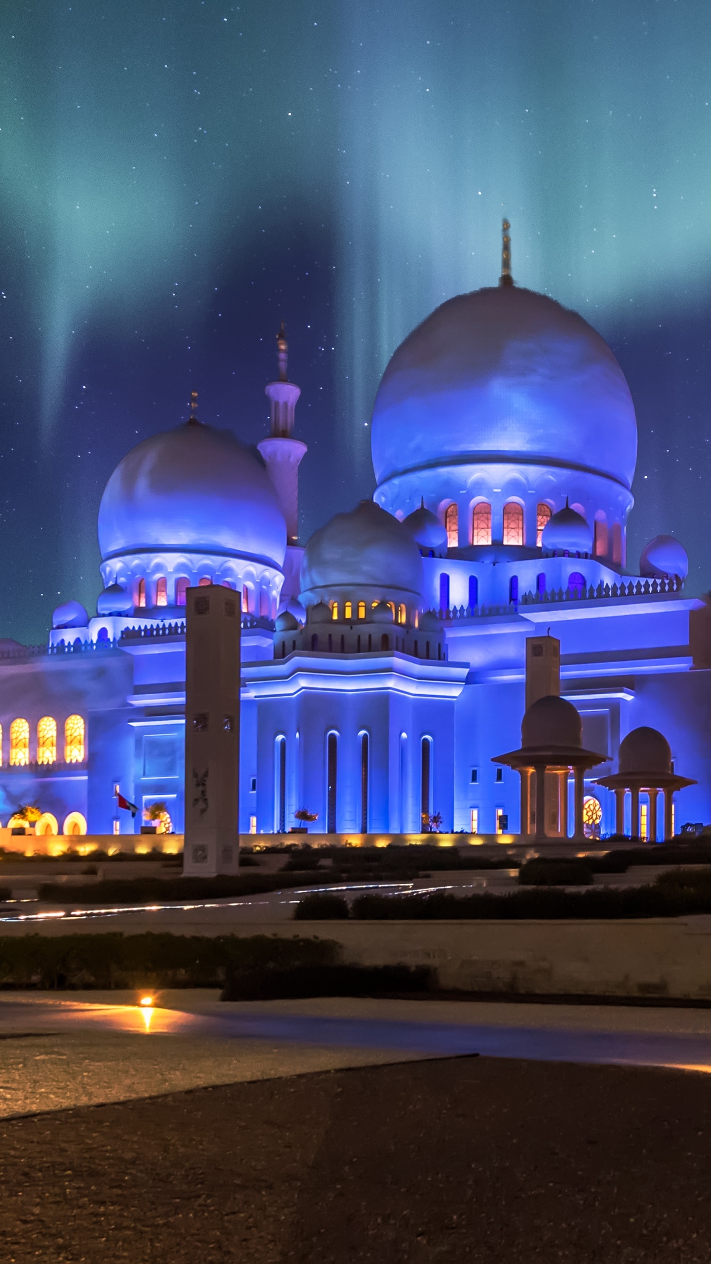 1187692 скачать картинку северное сияние, религиозные, большая мечеть шейха зайда, архитектура, купол, абу даби, объединенные арабские эмираты, объединённые арабские эмираты, ночь, мечеть, мечети - обои и заставки бесплатно