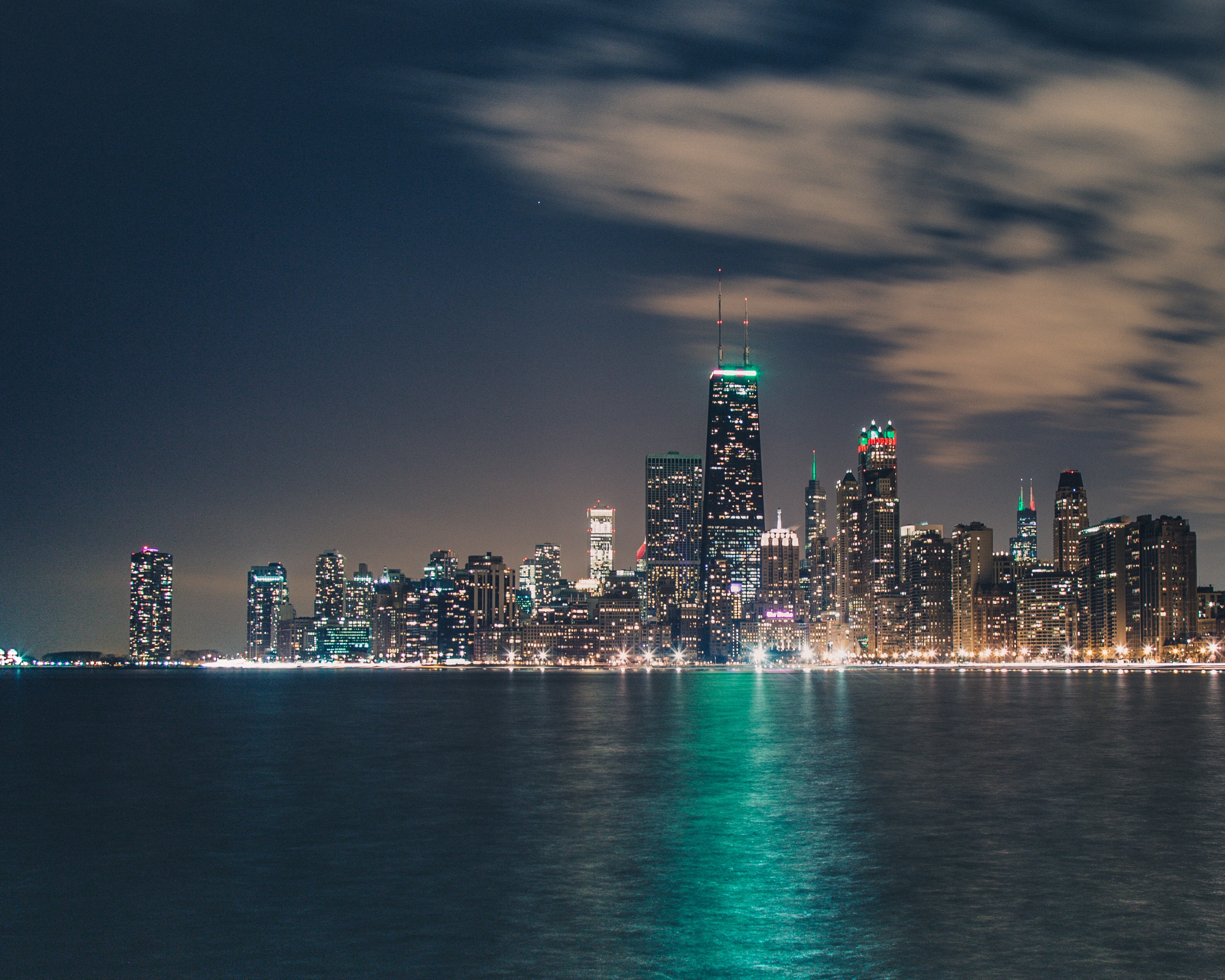 Download mobile wallpaper Cities, Night, City, Skyscraper, Building, Chicago, Man Made for free.