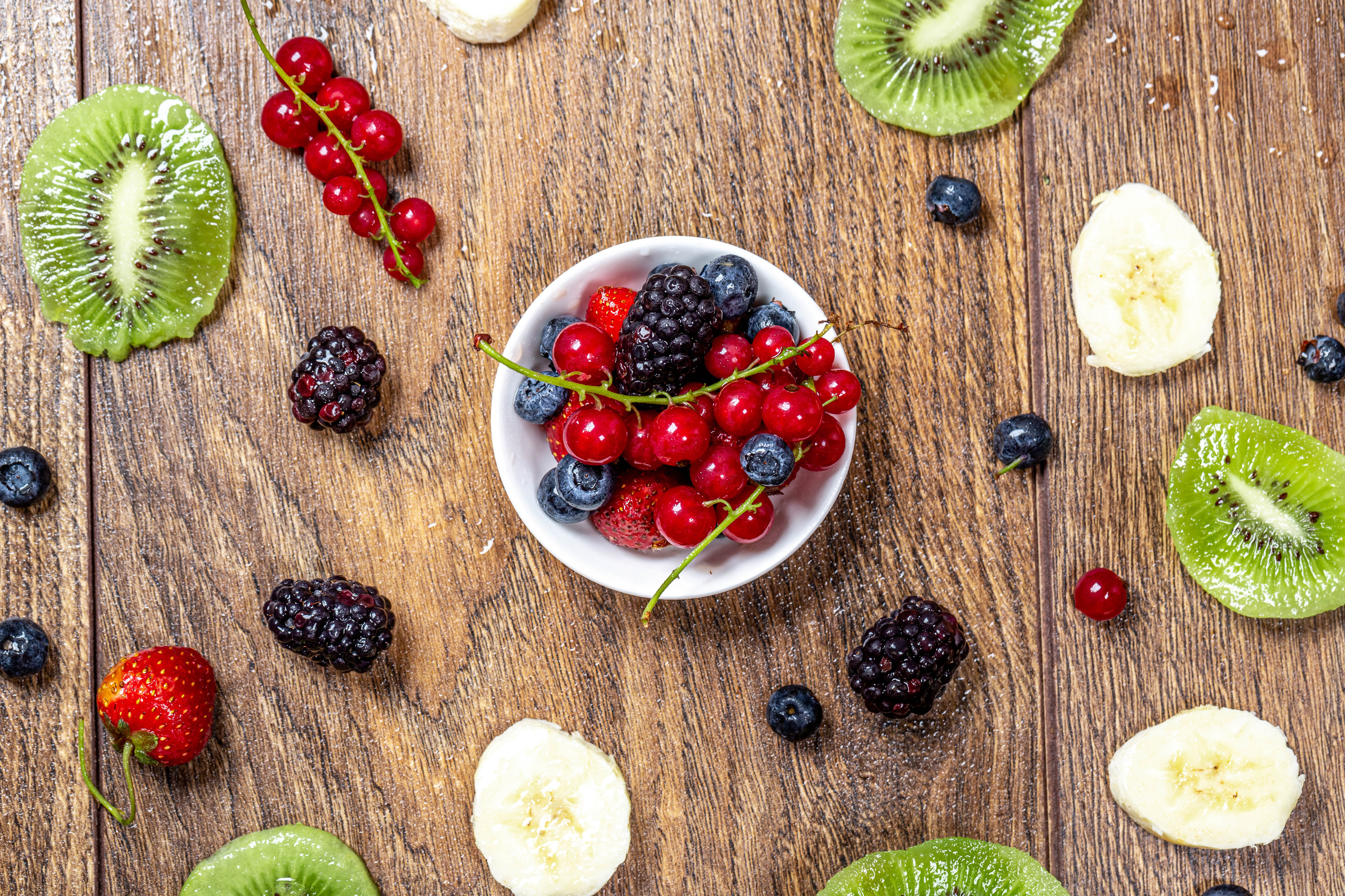 Download mobile wallpaper Fruits, Food, Kiwi, Still Life, Blackberry, Berry, Fruit, Currants for free.