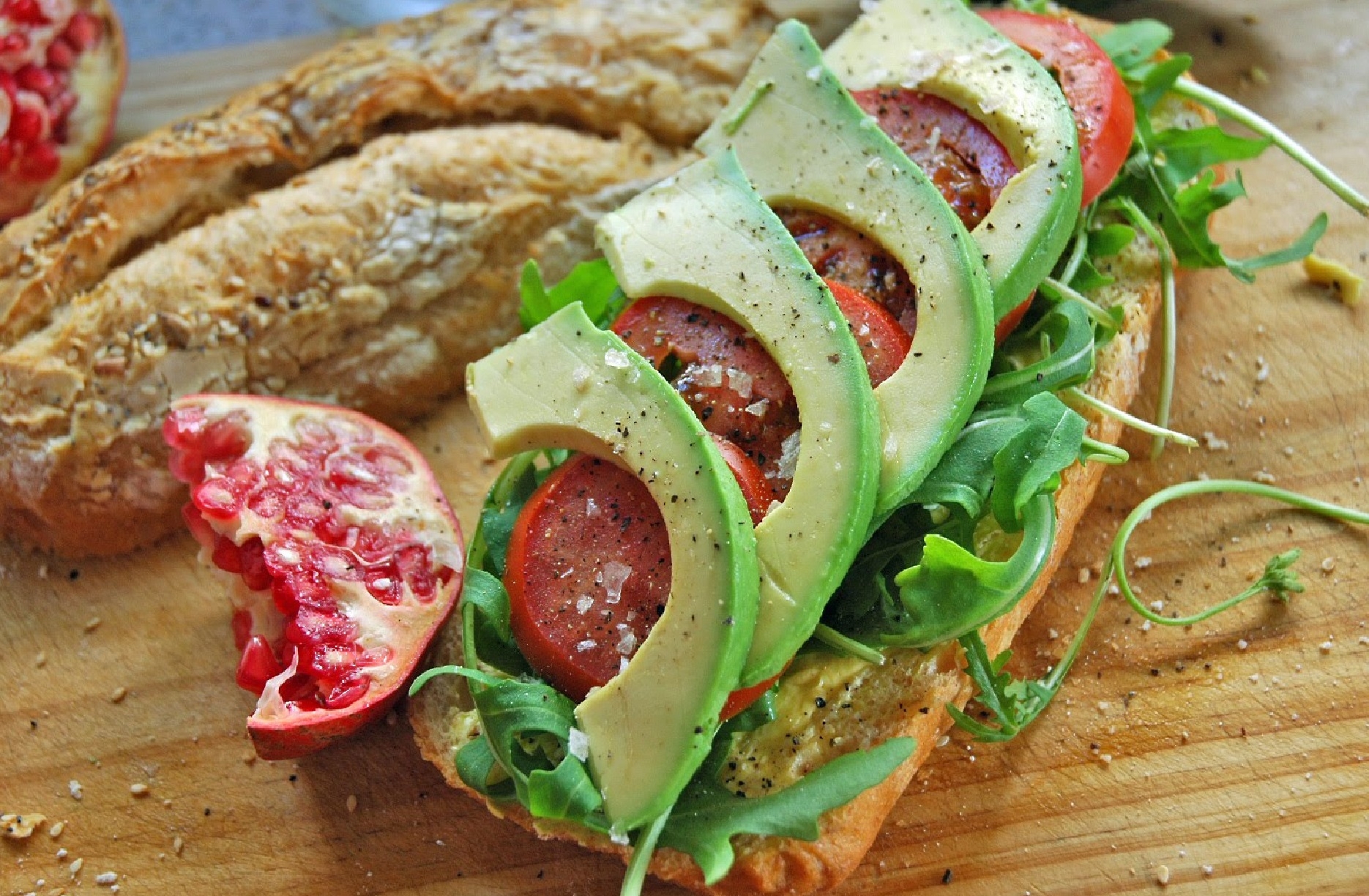 Laden Sie das Lebensmittel, Gemüse, Fleisch, Avocado, Ein Sandwich, Sandwich-Bild kostenlos auf Ihren PC-Desktop herunter