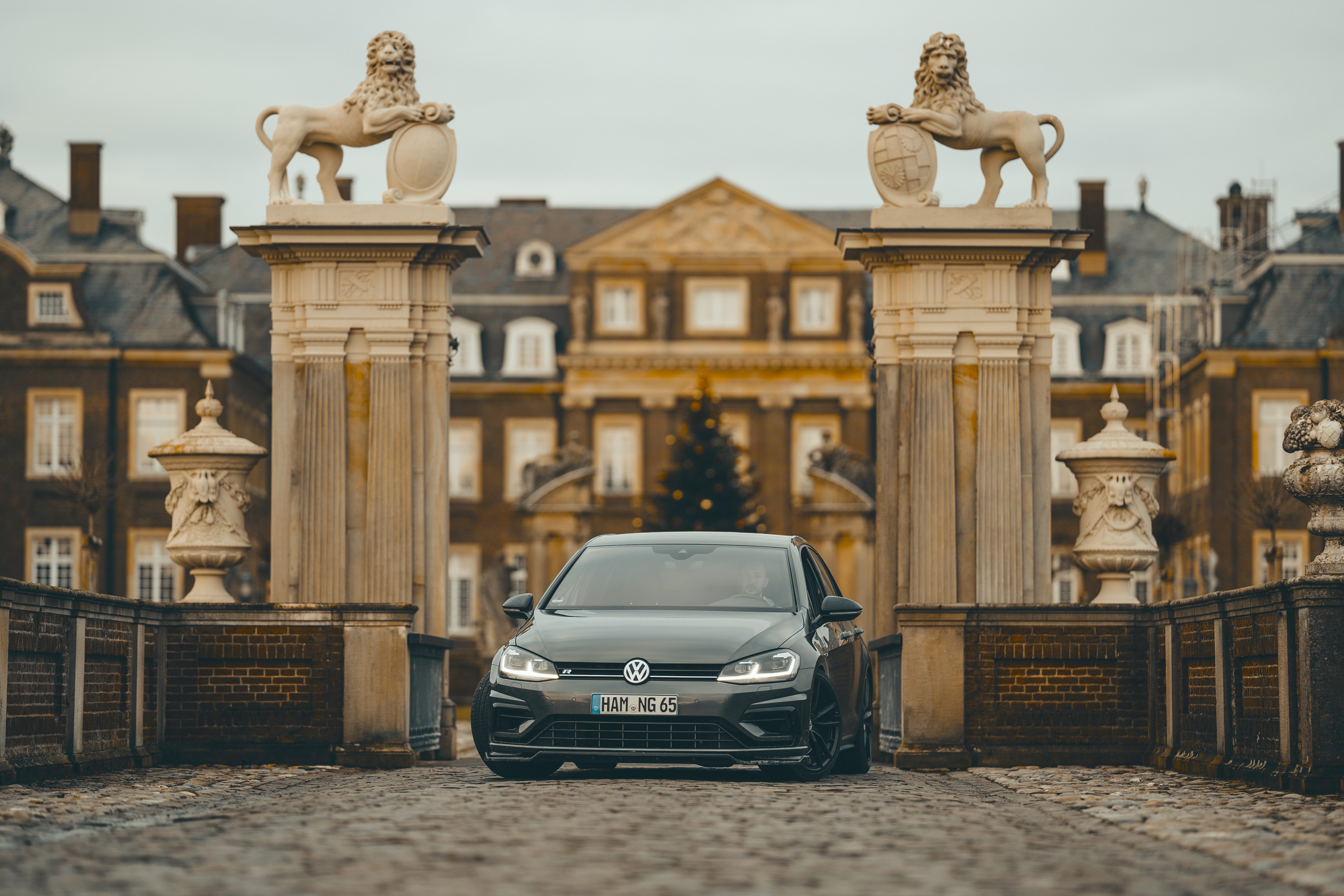 volkswagen, cars, car, grey, column, columns, palace UHD