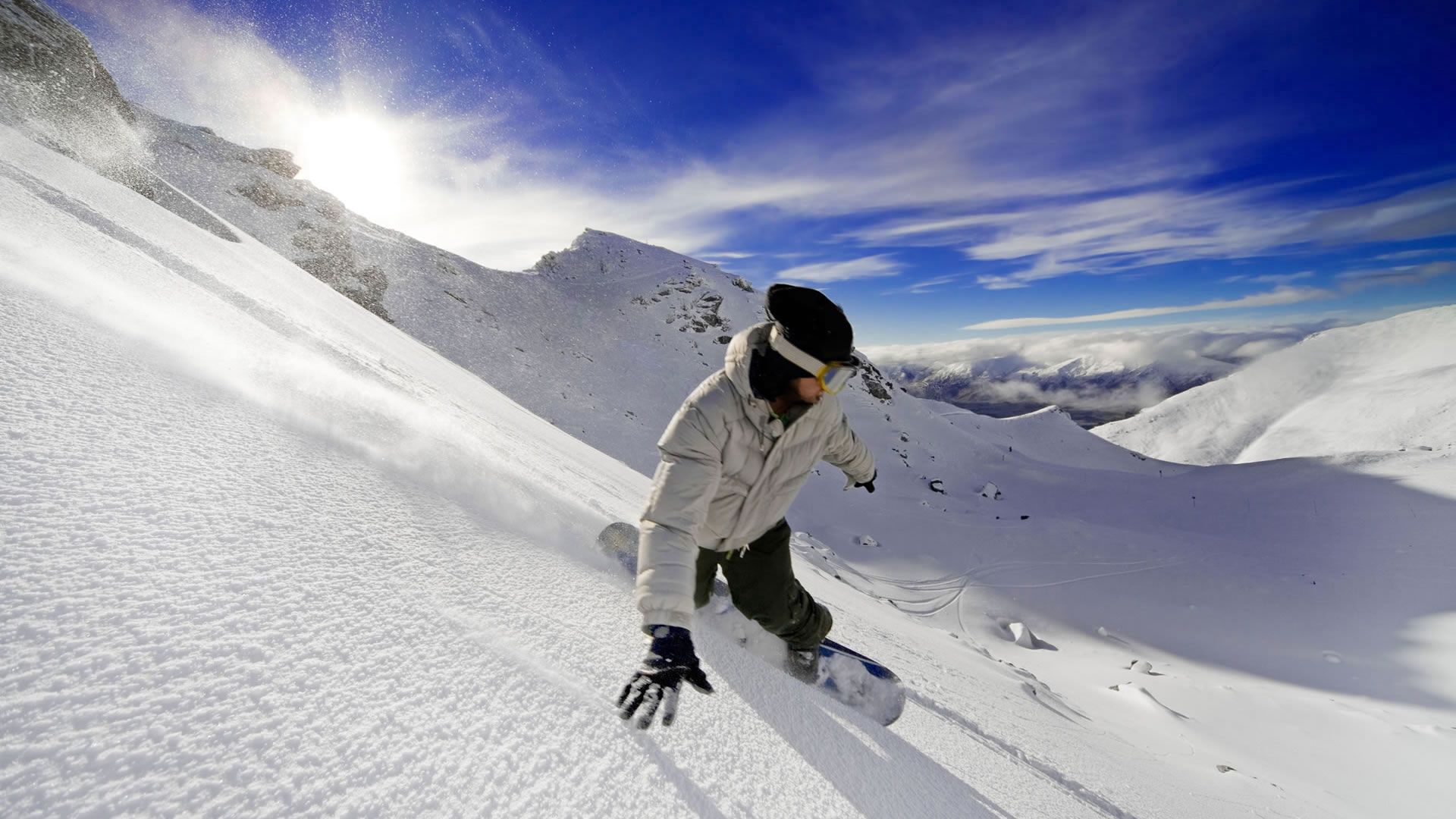 Descarga gratuita de fondo de pantalla para móvil de Cielo, Montañas, Nieve, Tabla De Snowboard, Snowboarder, Snowboard, Deportes.