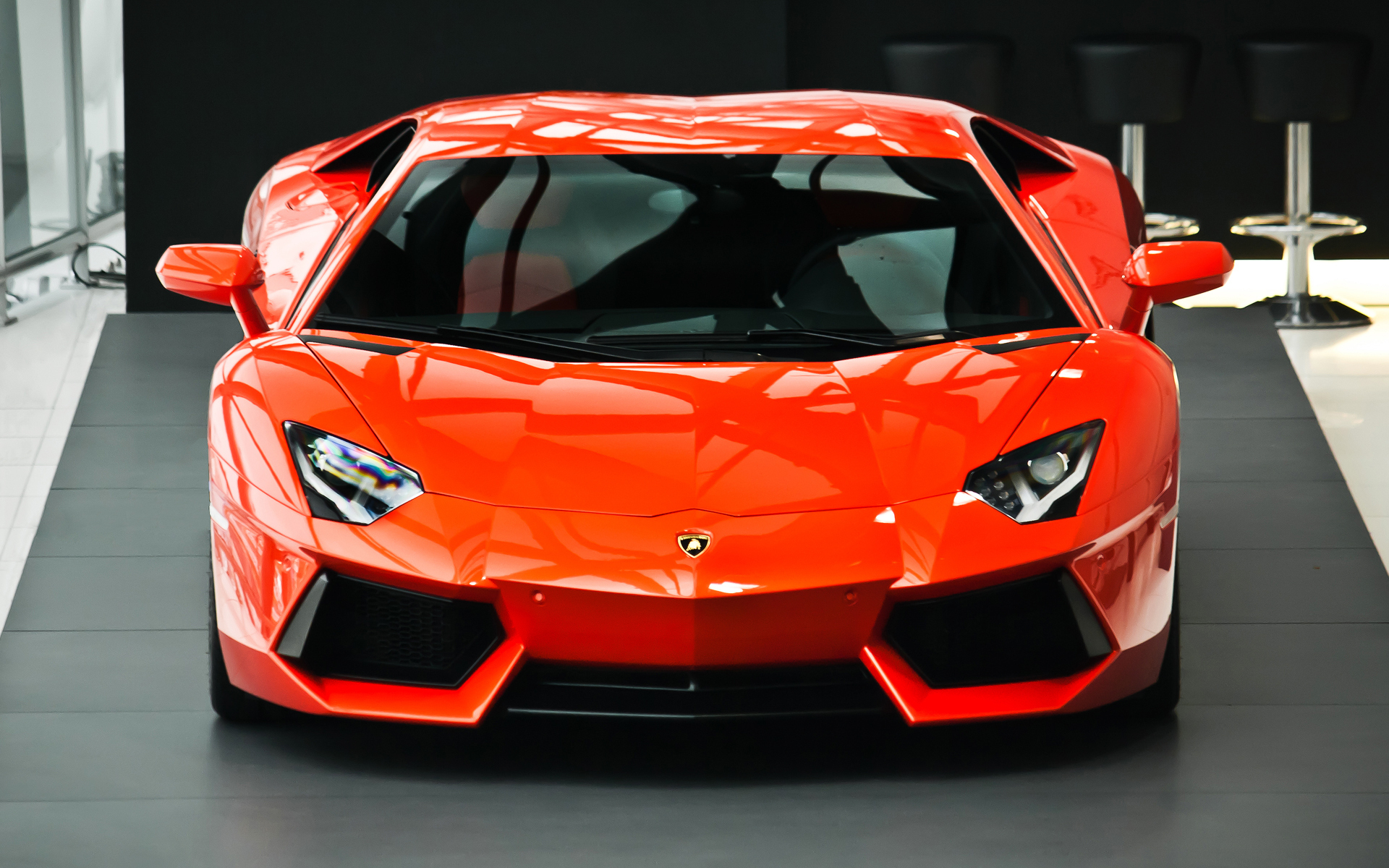 Lamborghini Aventador lp700 4 оранжевый