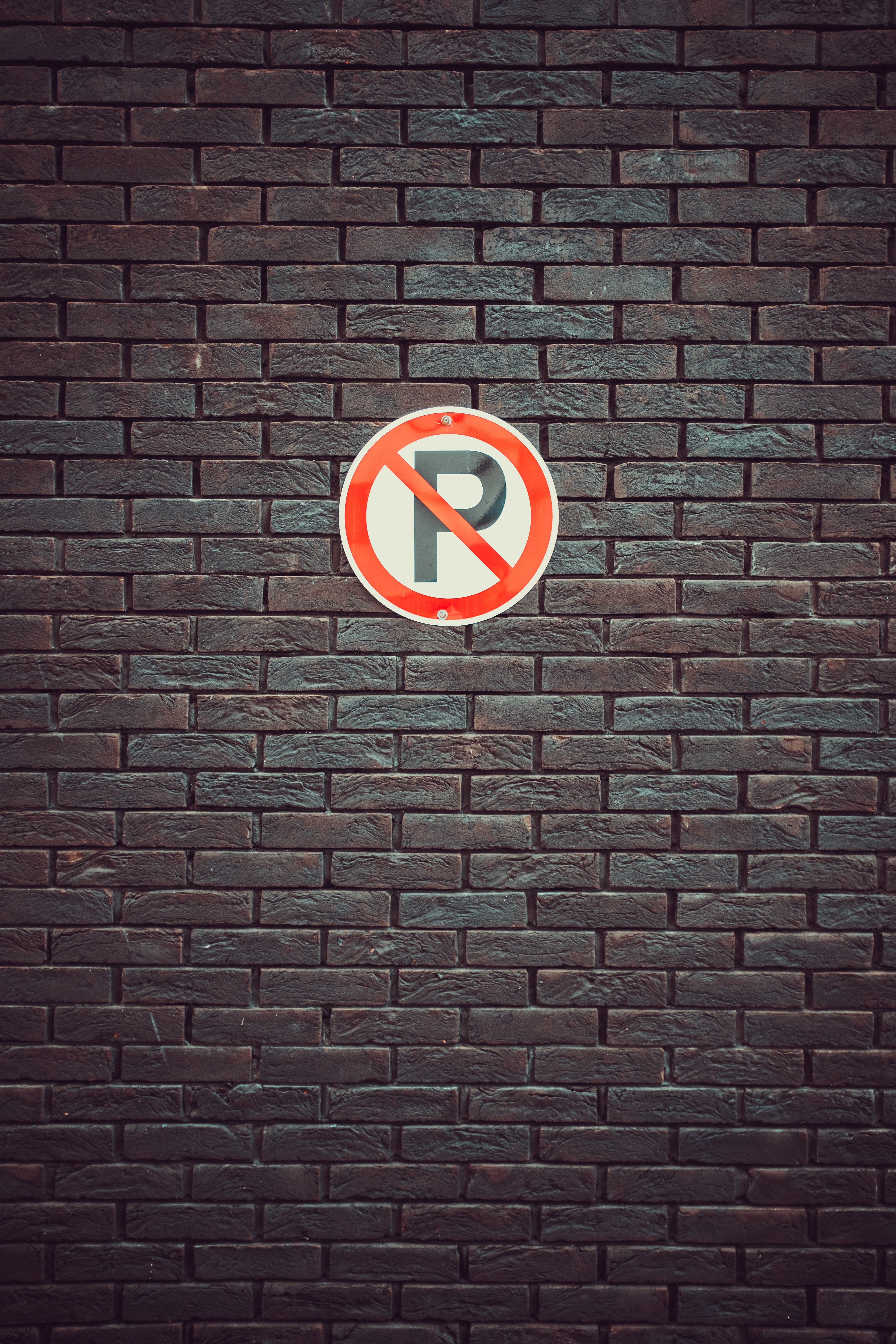 minimalism, parking, wall, sign wallpaper for mobile